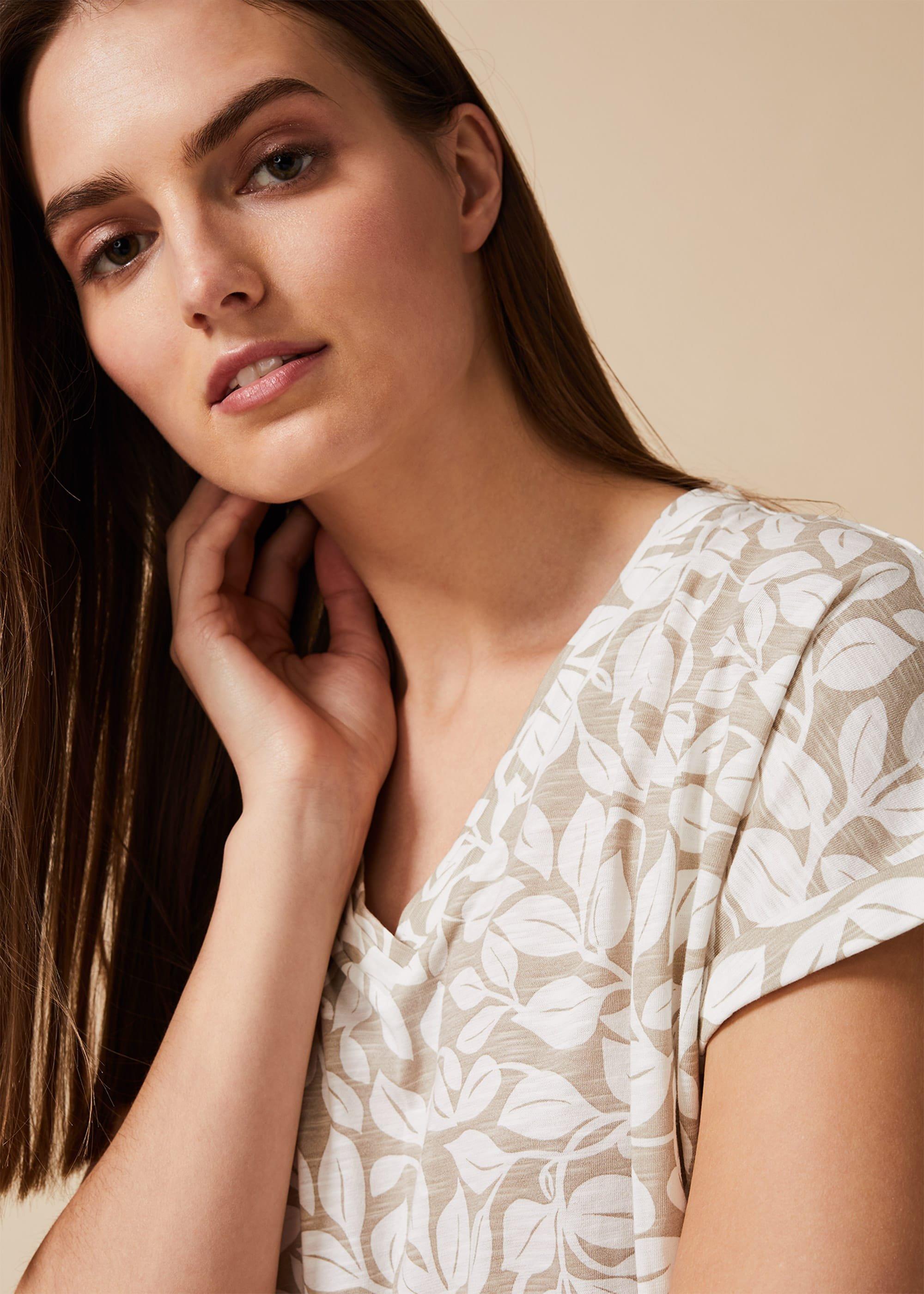 Hasina Leaf Print T-Shirt