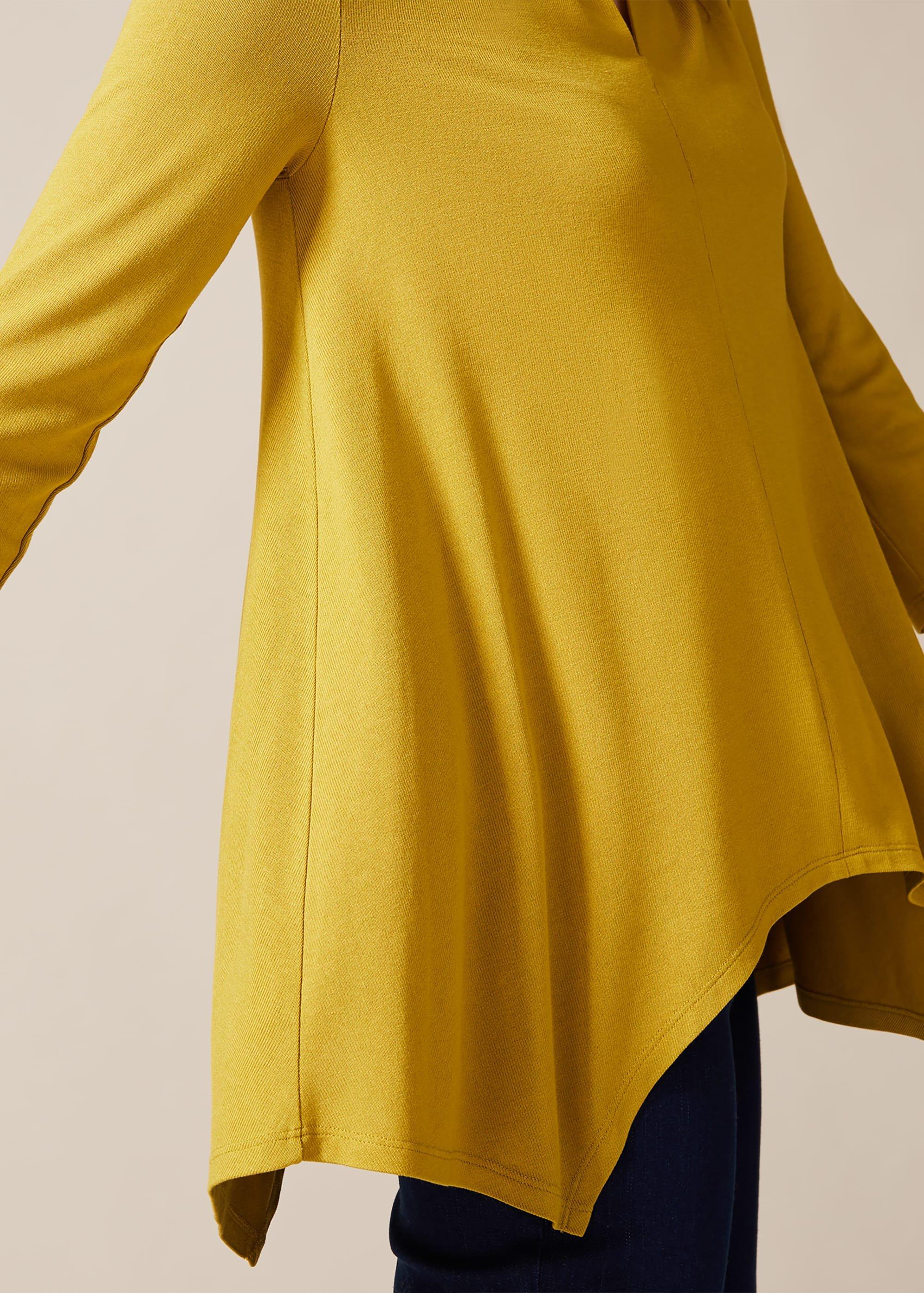 Chrissie V-Neck Swing Top