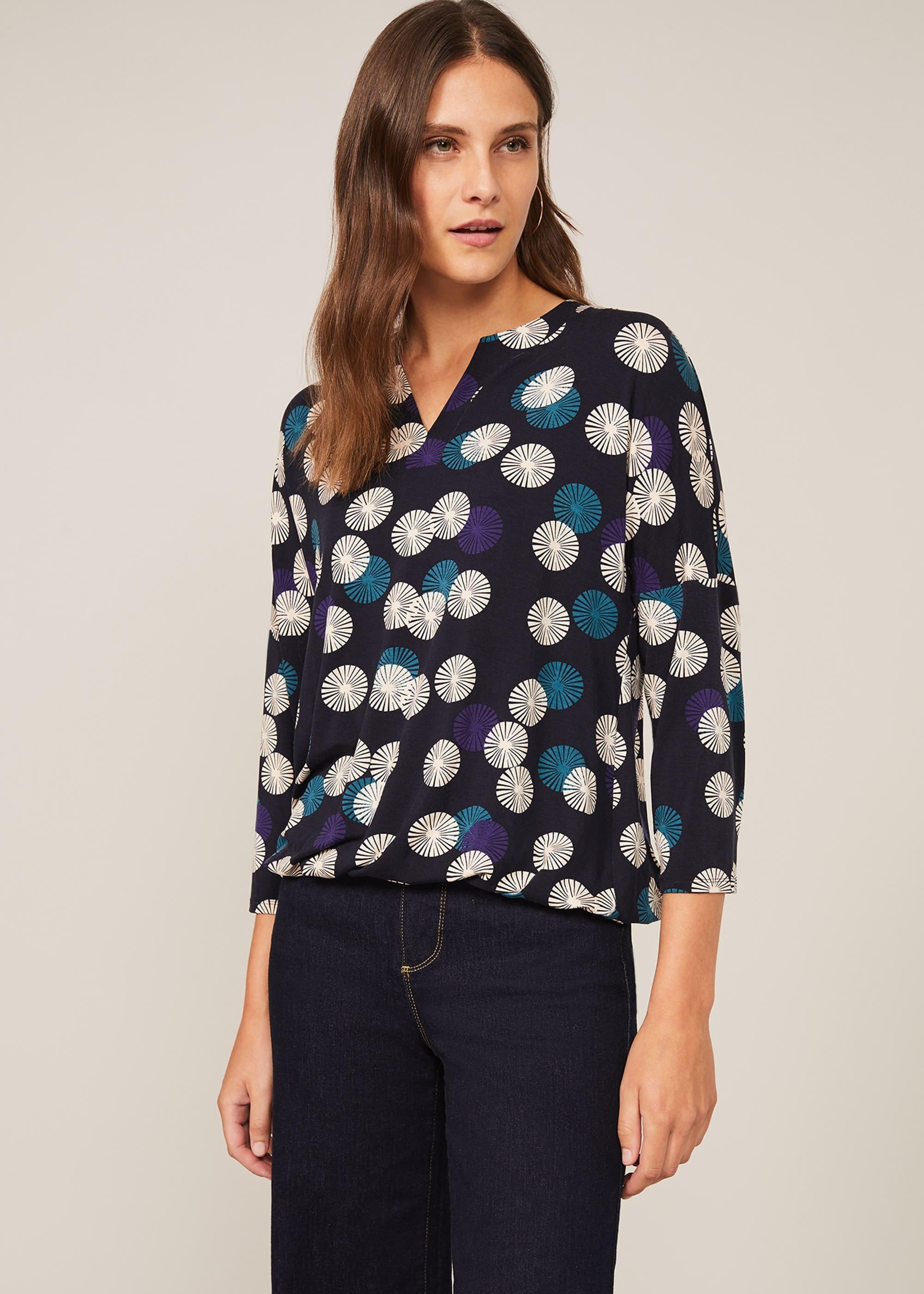 Fan Print Notch Neck Top