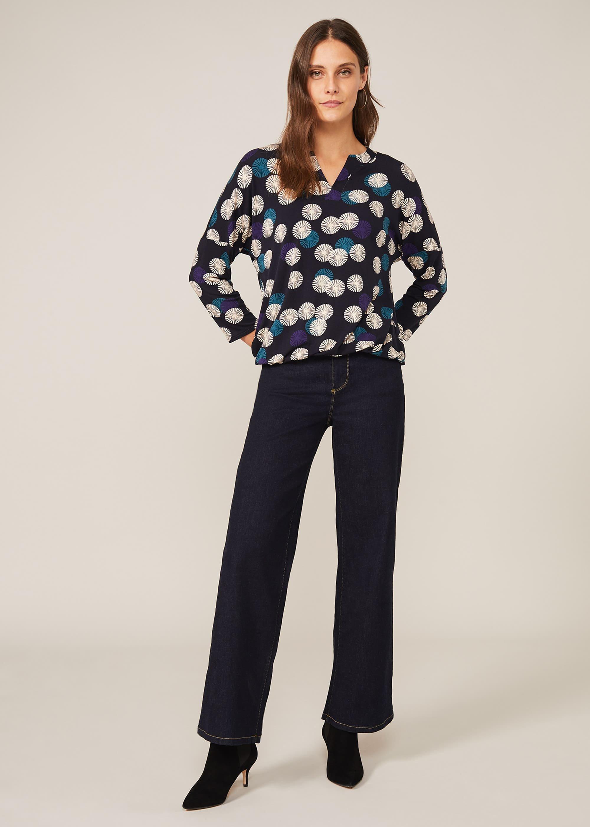 Fan Print Notch Neck Top