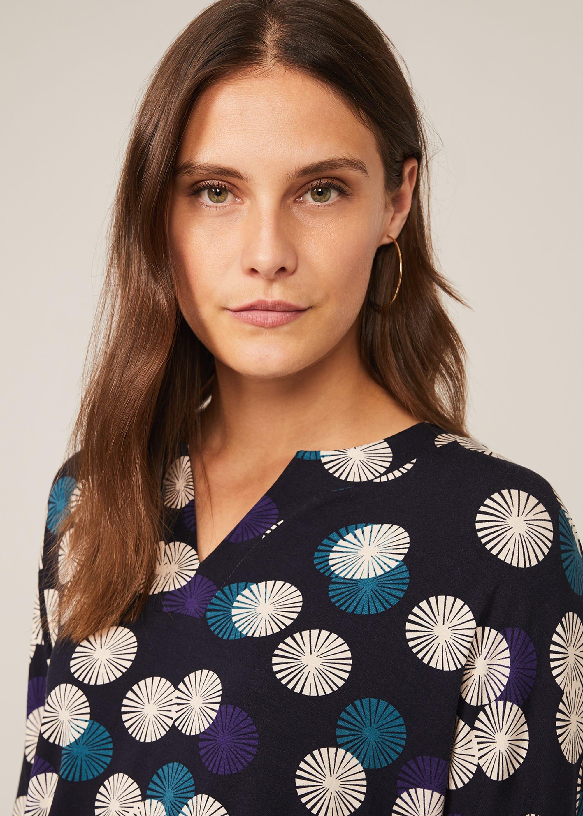 Fan Print Notch Neck Top