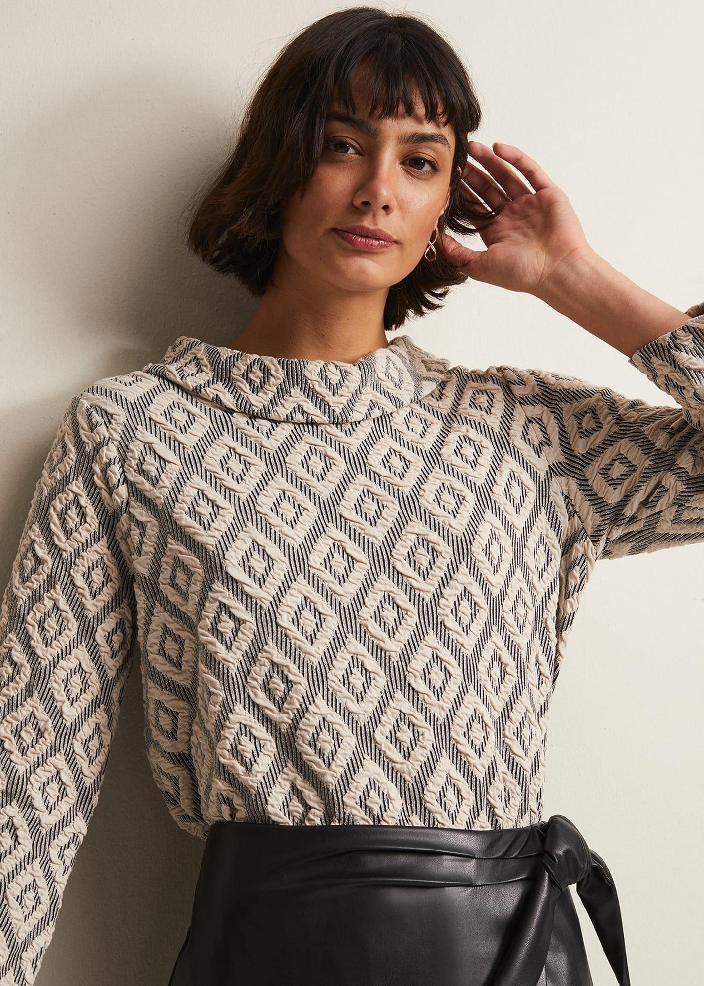 Rena Diamond Textured Top