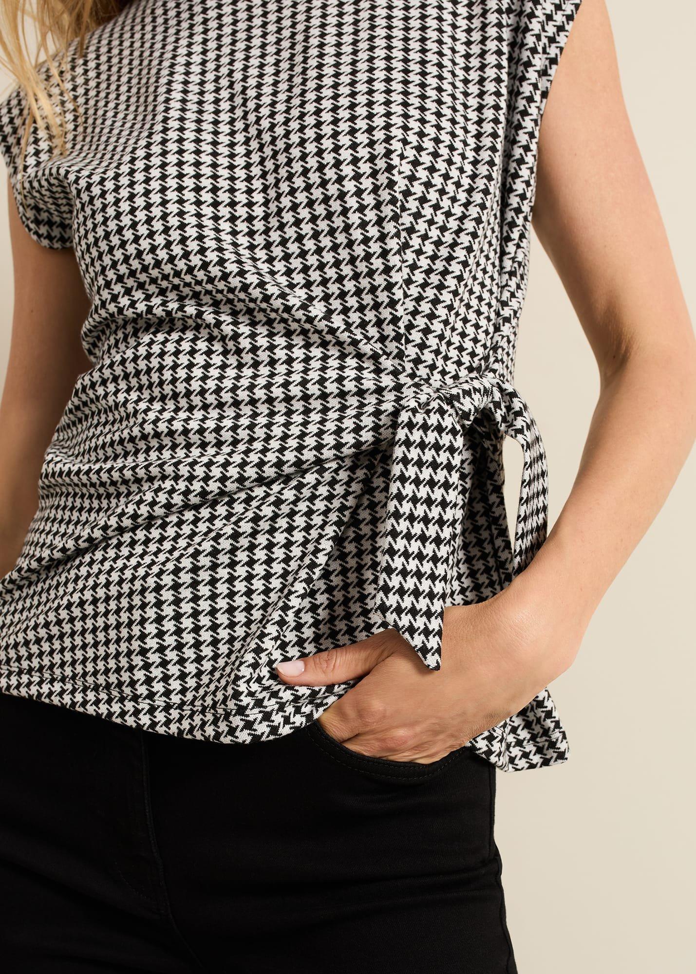 Halsey Houndstooth Jacquard Top