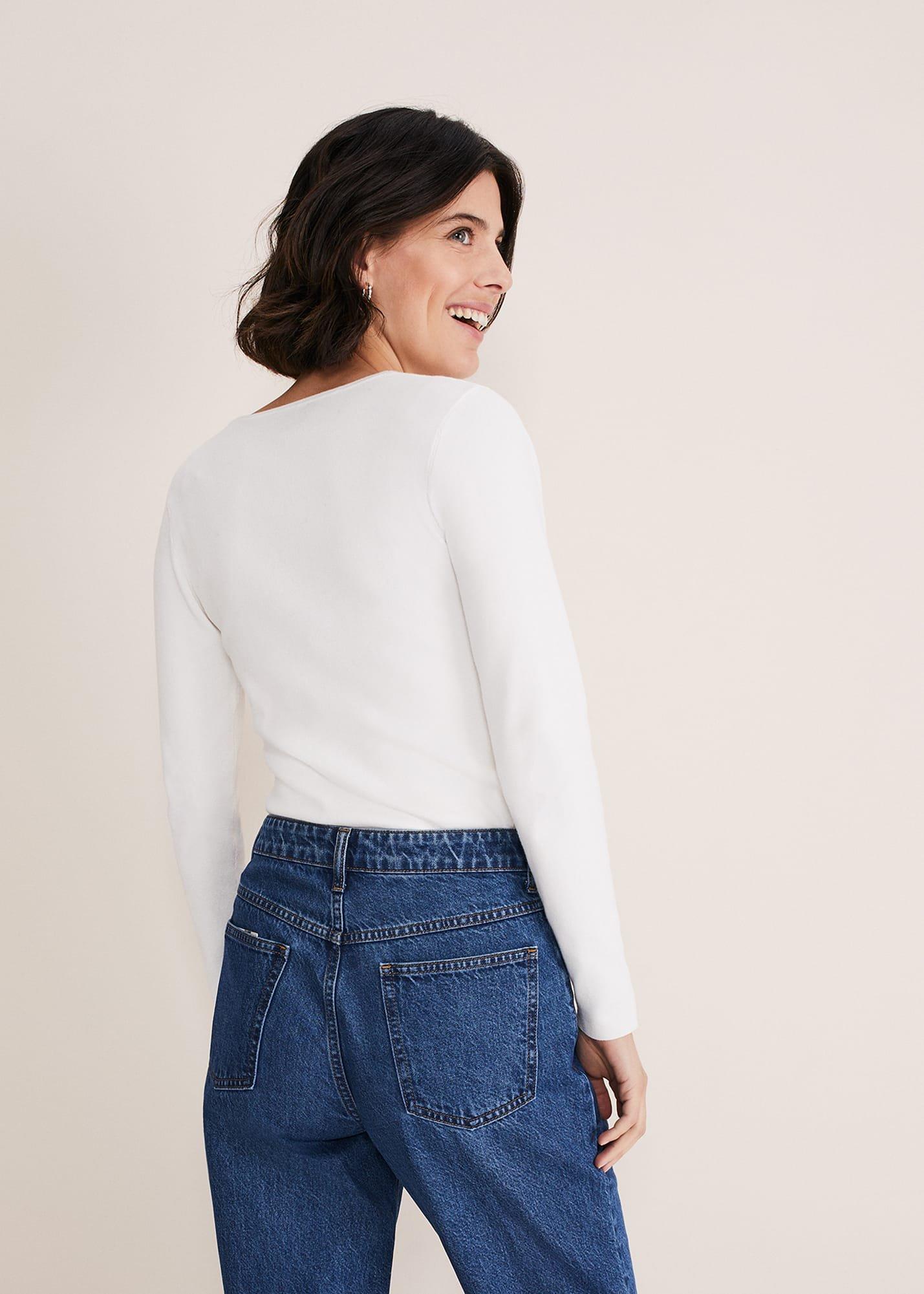 Molla White V-Neck Jumper