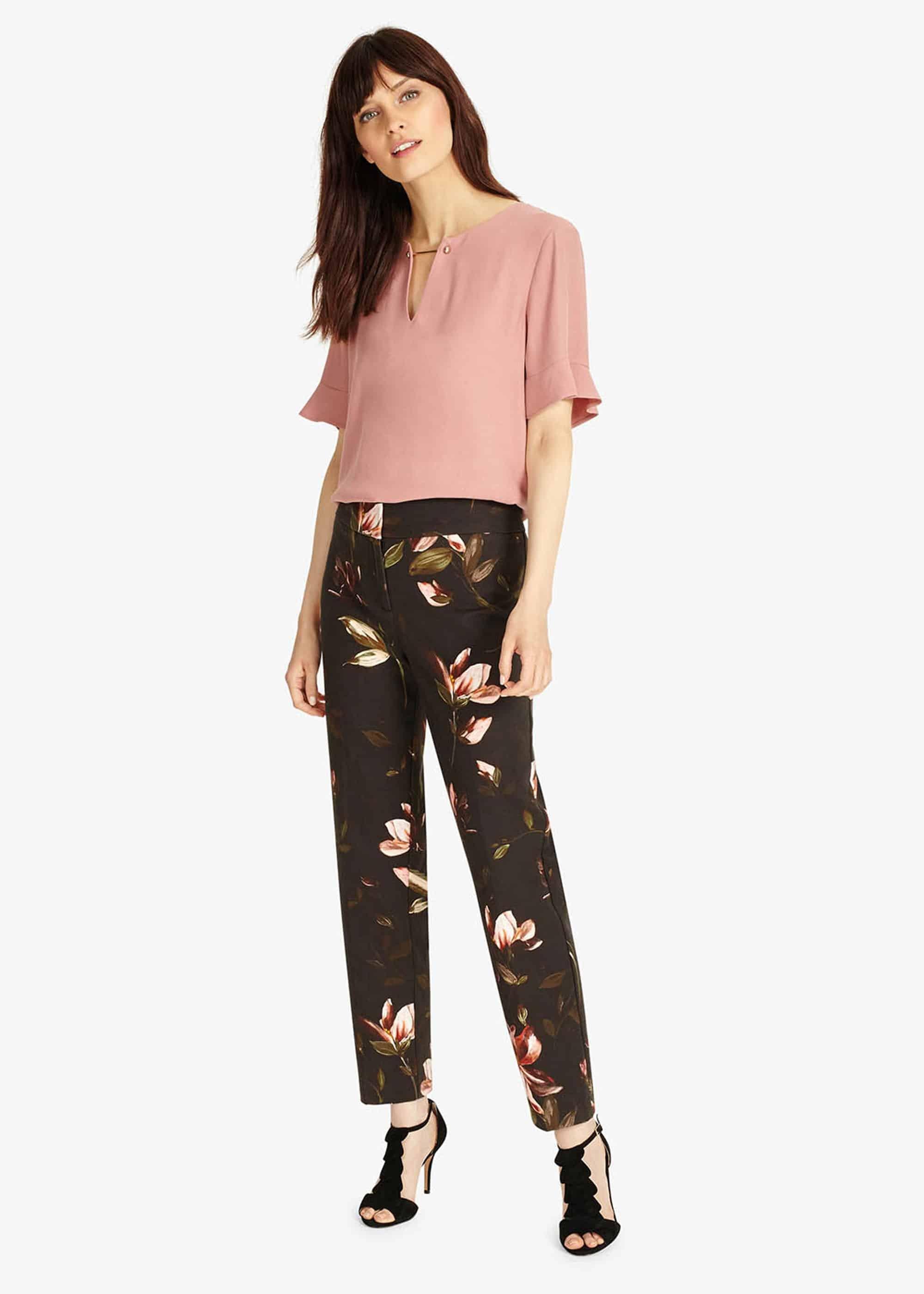 Emma Chain Neck Blouse