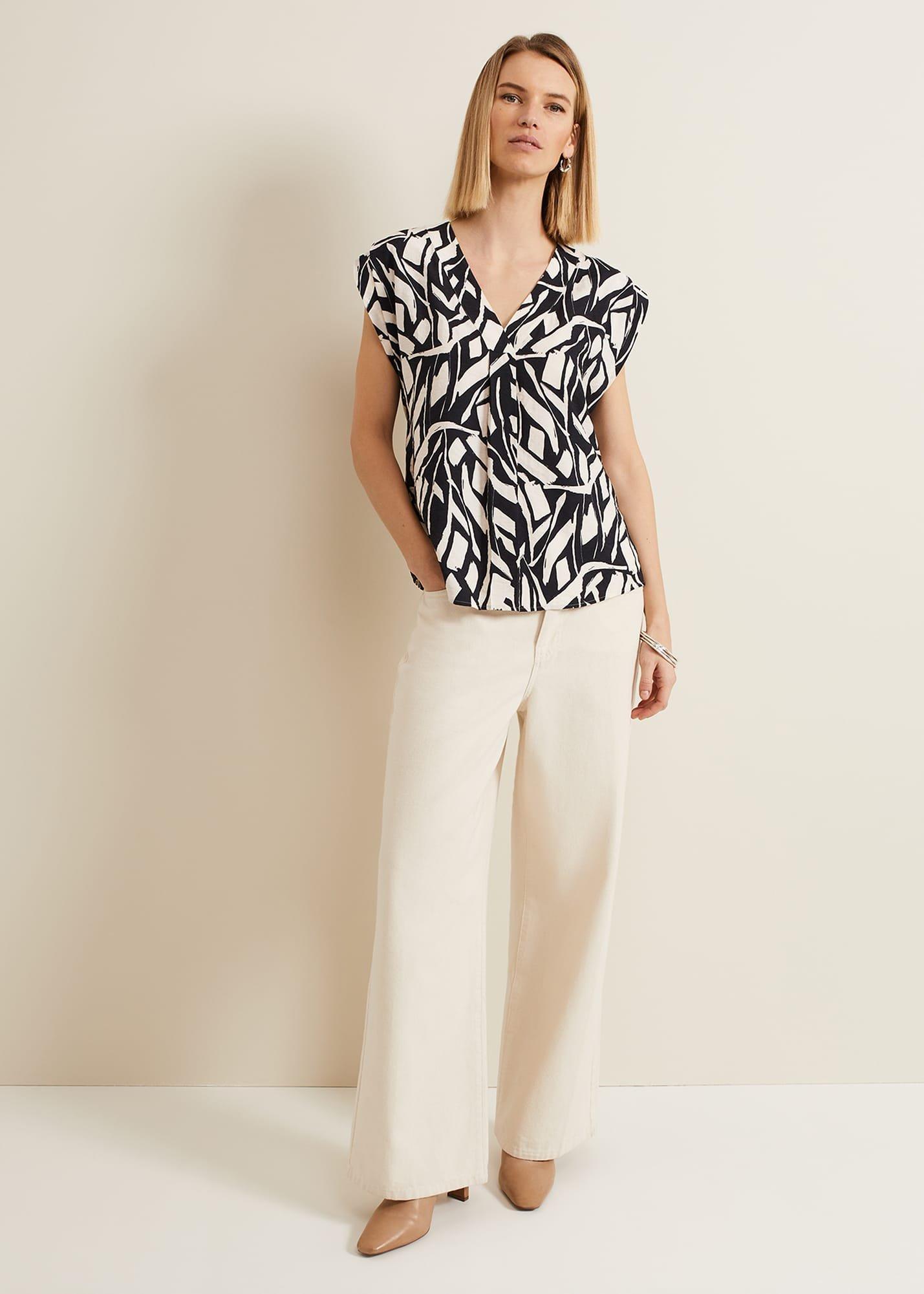 Celyn Notch Printed Blouse