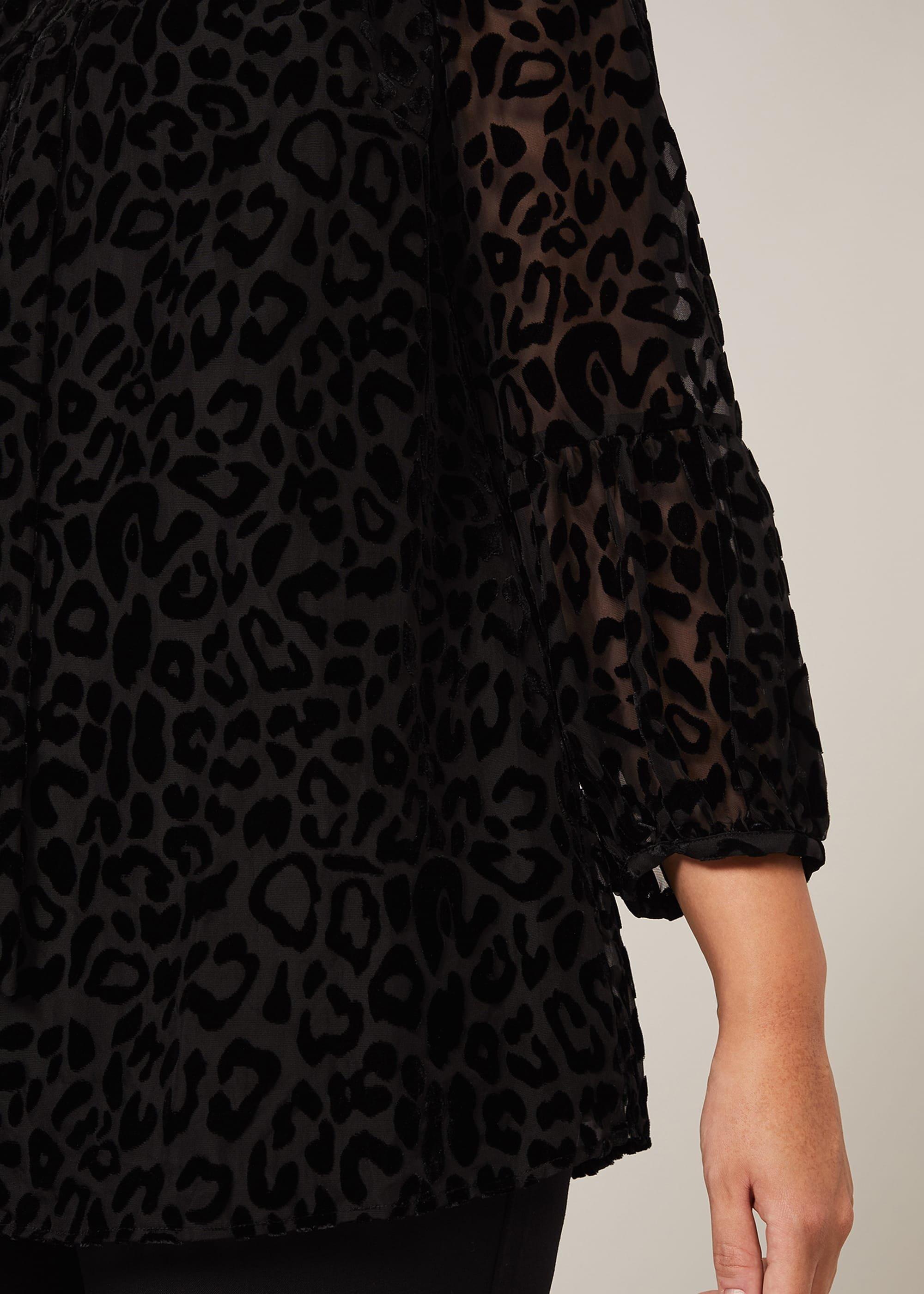 Fanella Velvet Leopard Top
