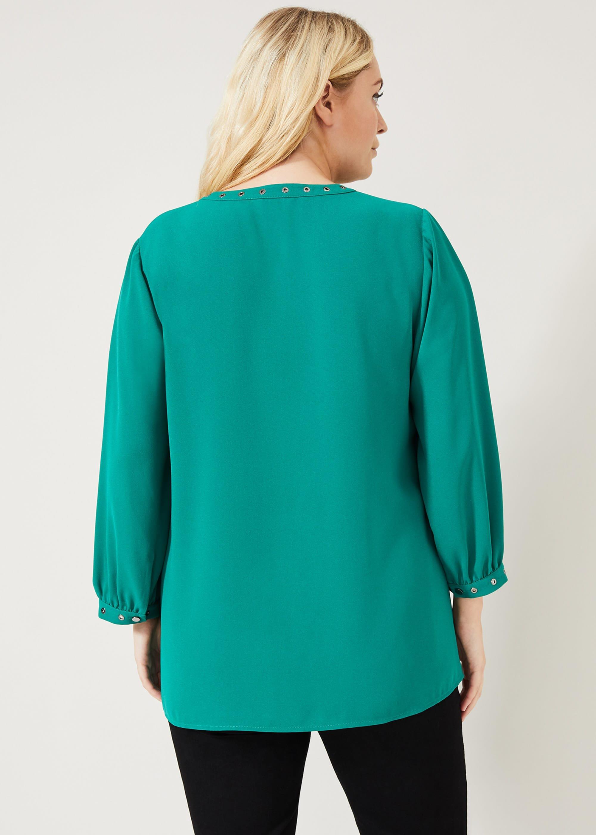 Dax Eyelet Top