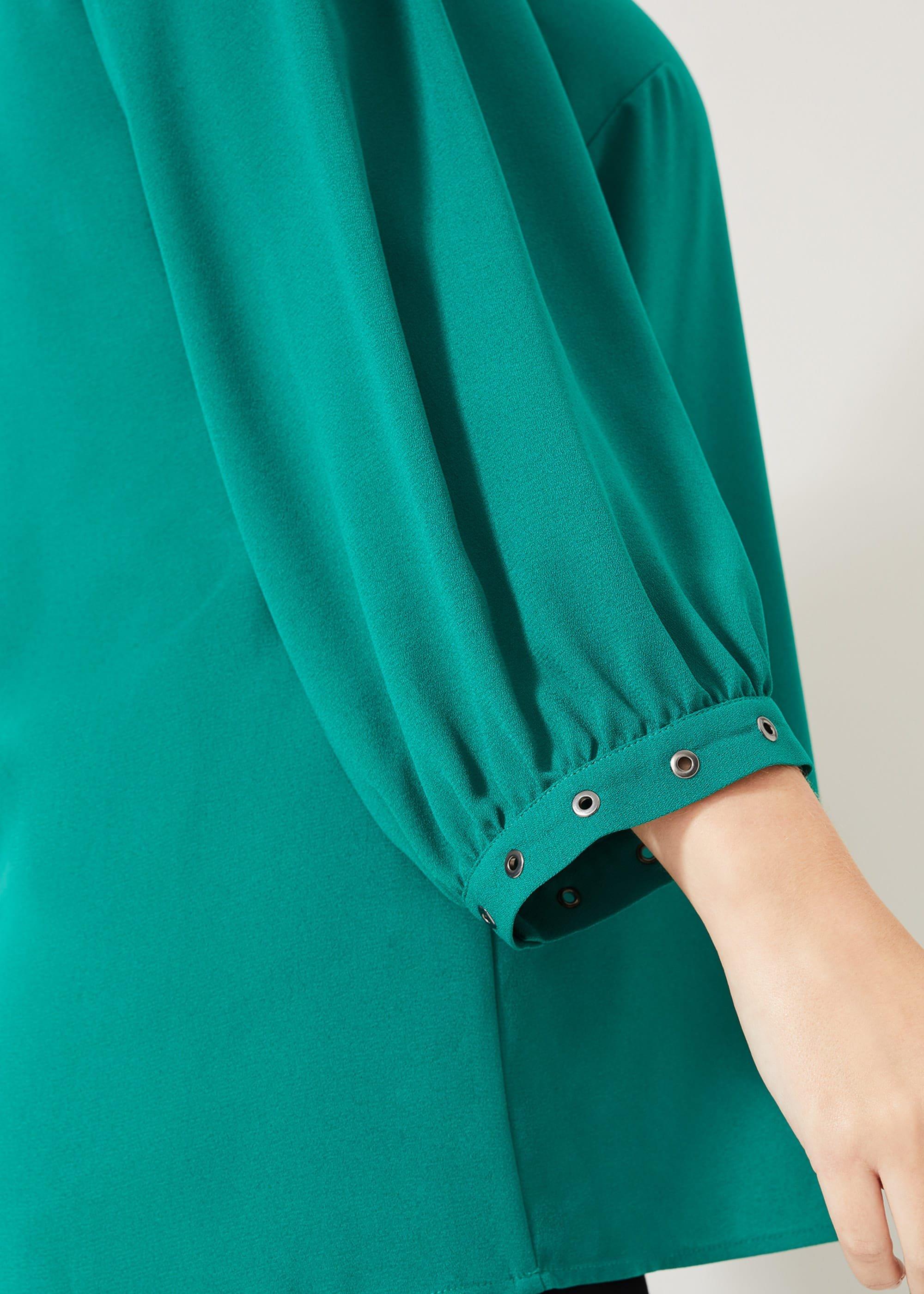 Dax Eyelet Top