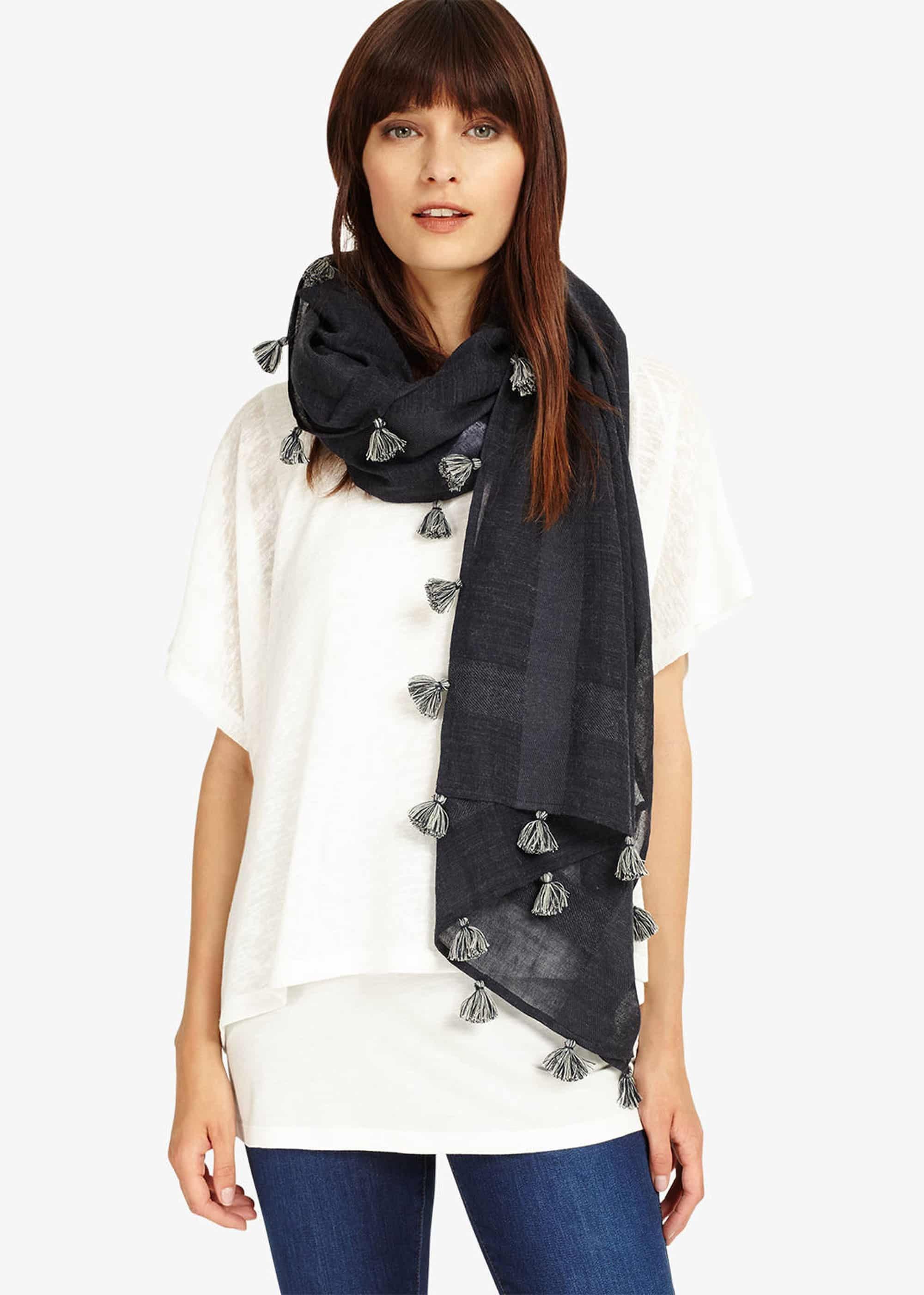 Pompom Tassel Scarf