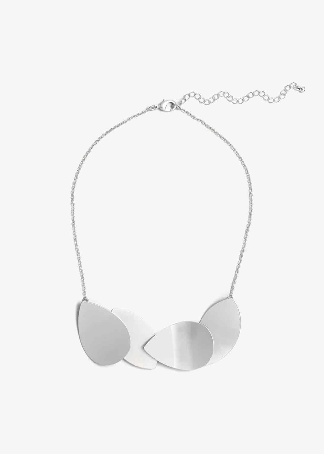 Velma Petal Detail Short Necklace