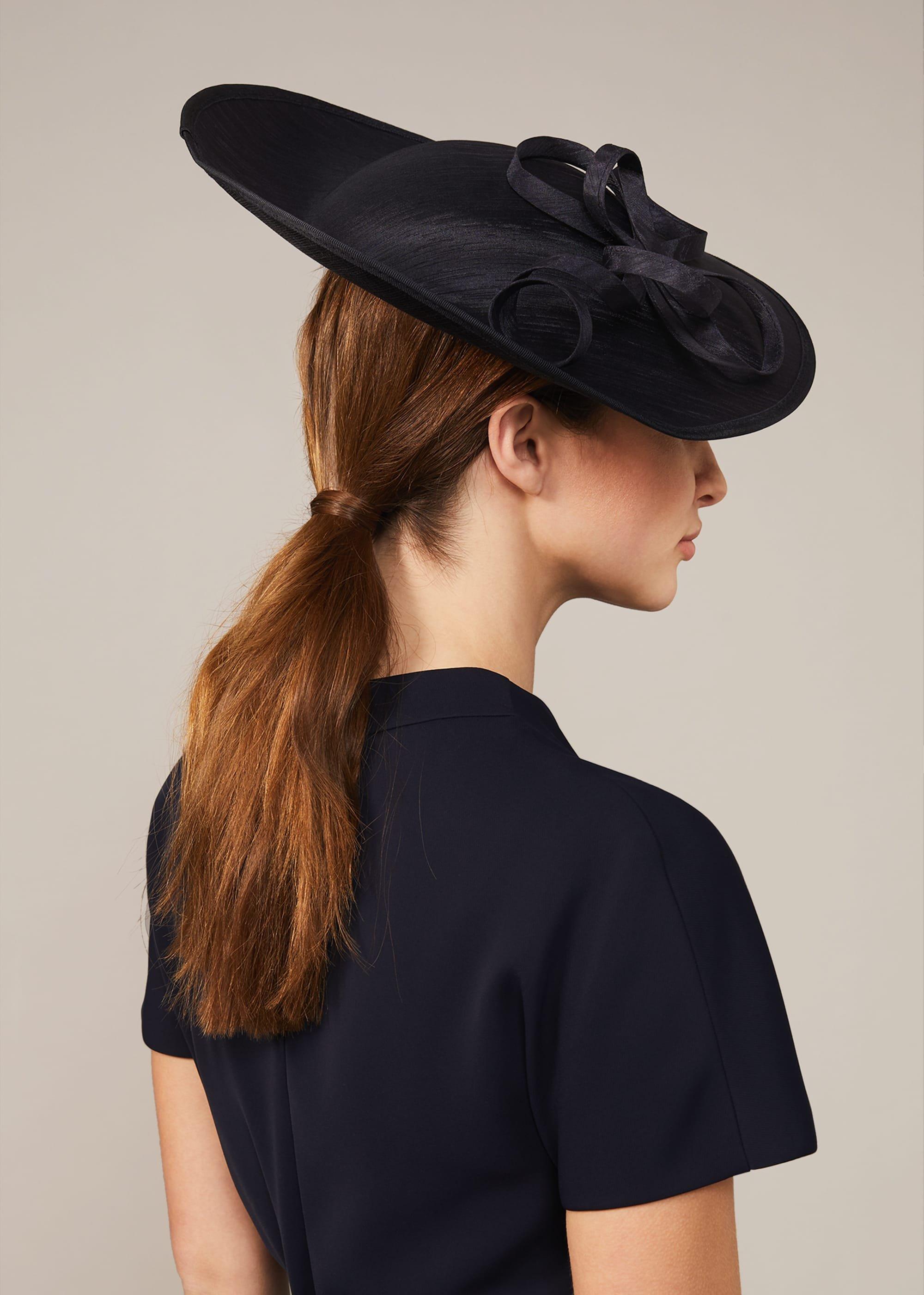 Pia Twist Disc Fascinator