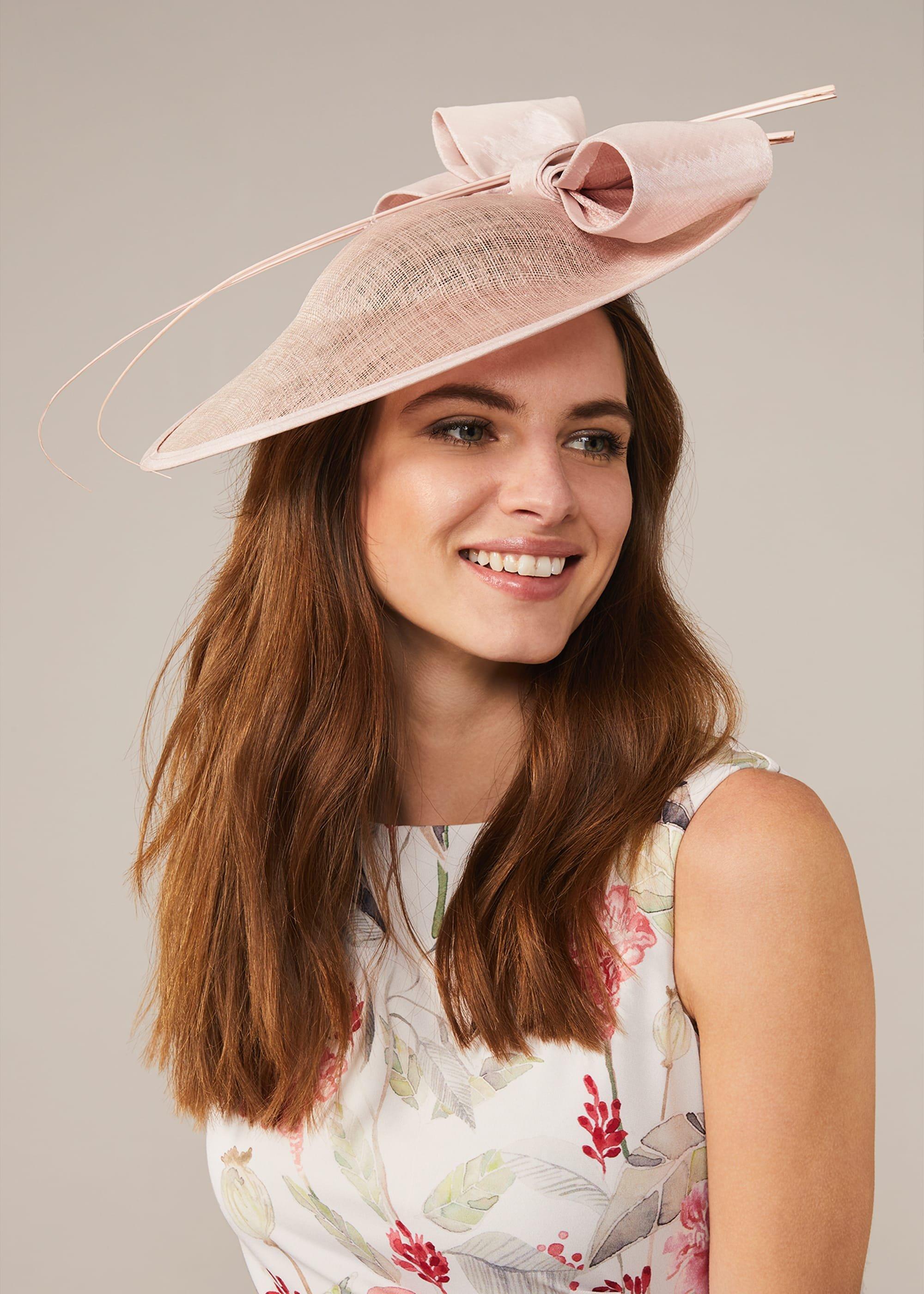 Winnie Oval Disc Fascinator