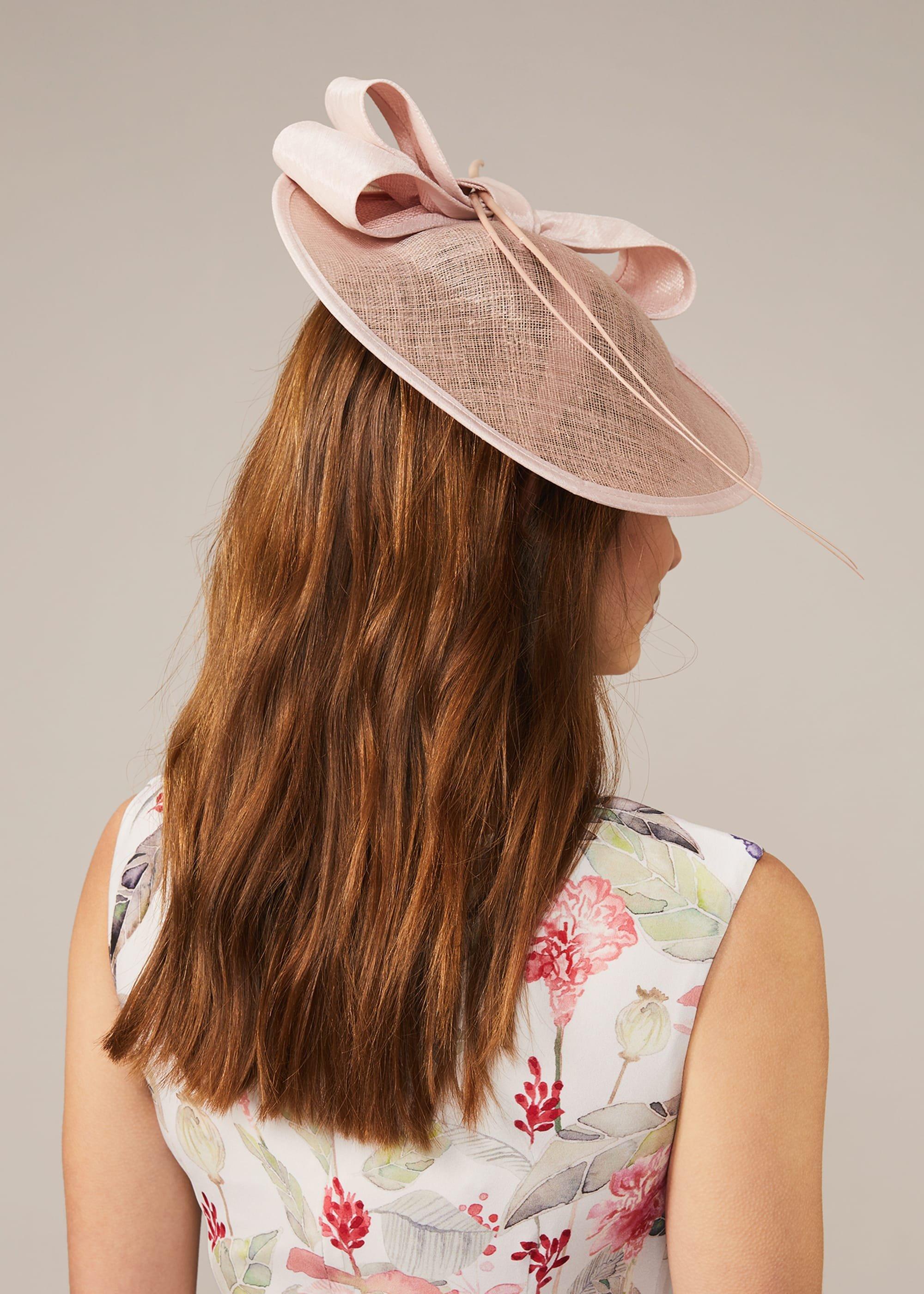 Winnie Oval Disc Fascinator