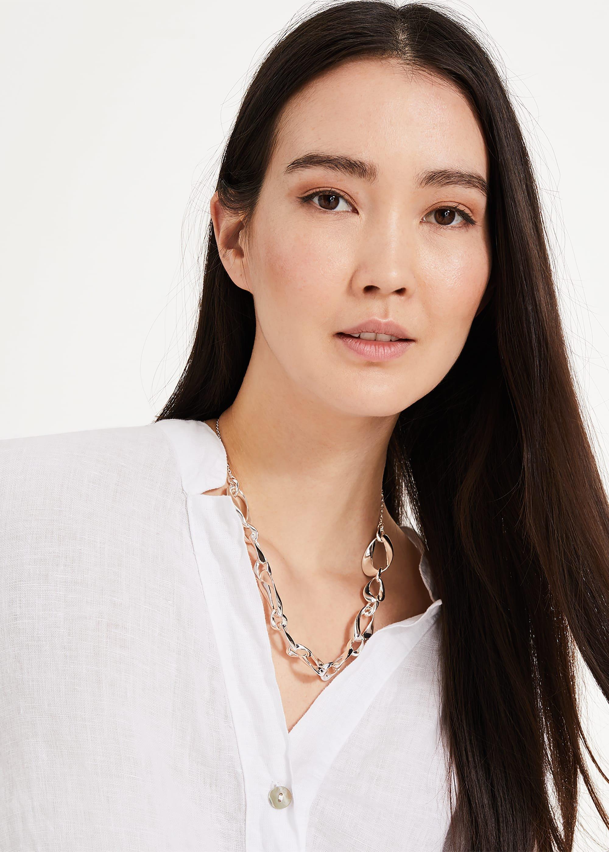 Leo Short Necklace