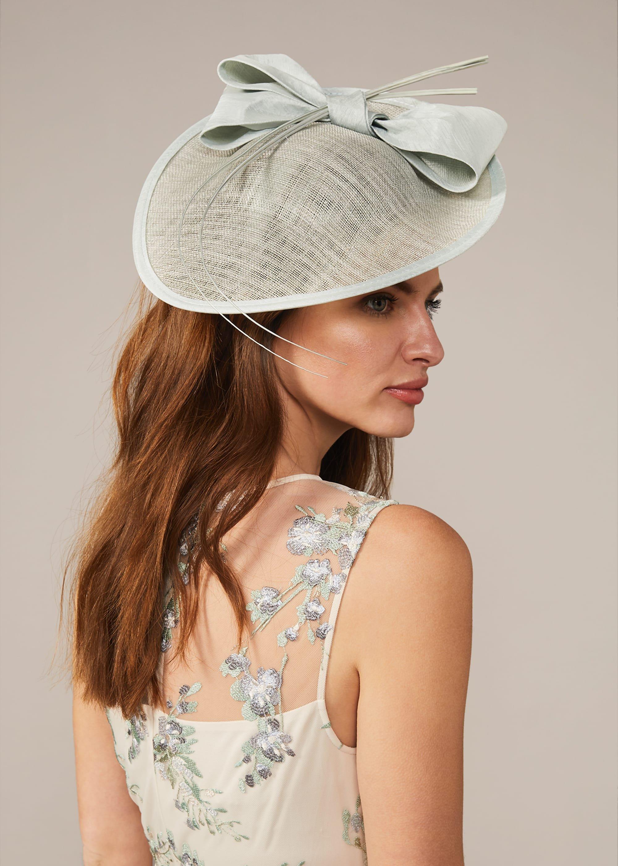 Winnie Oval Disc Fascinator