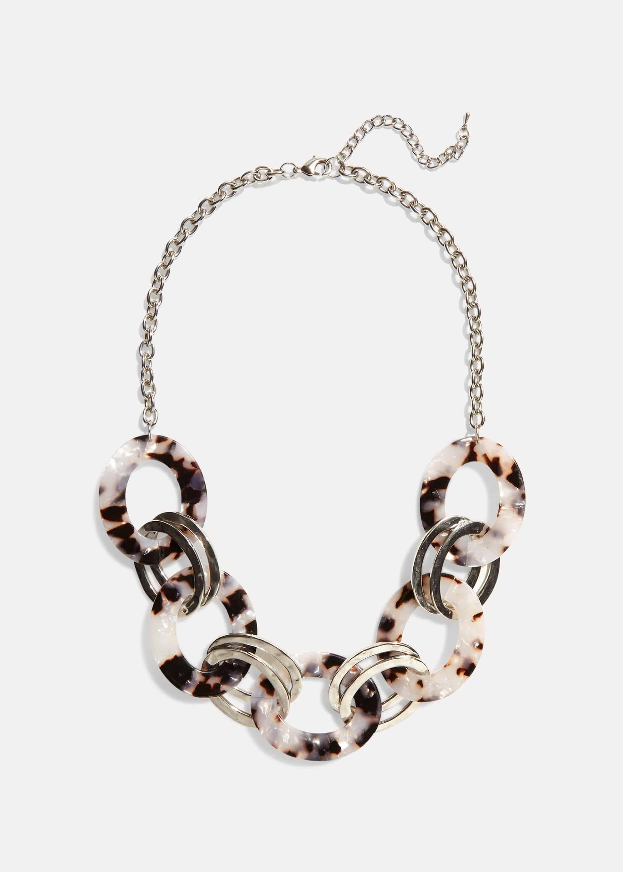Helly Short Resin Necklace