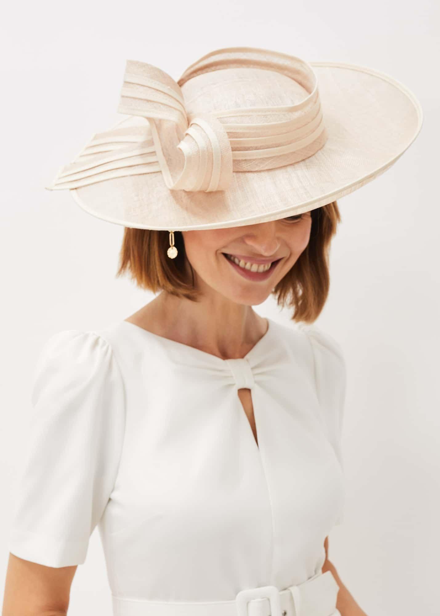 Alma Bow Disc Fascinator