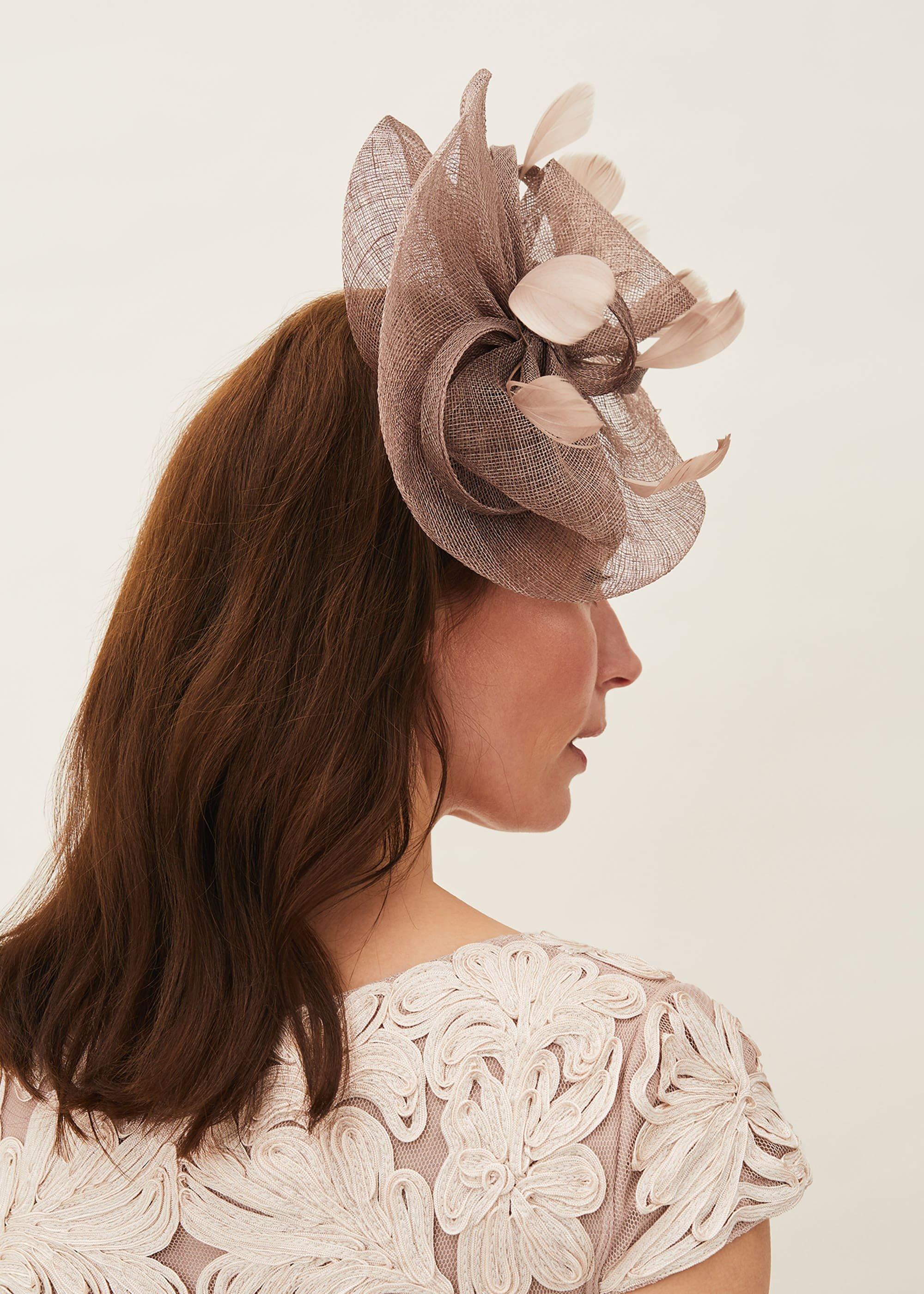 Gulia Twist Fascinator