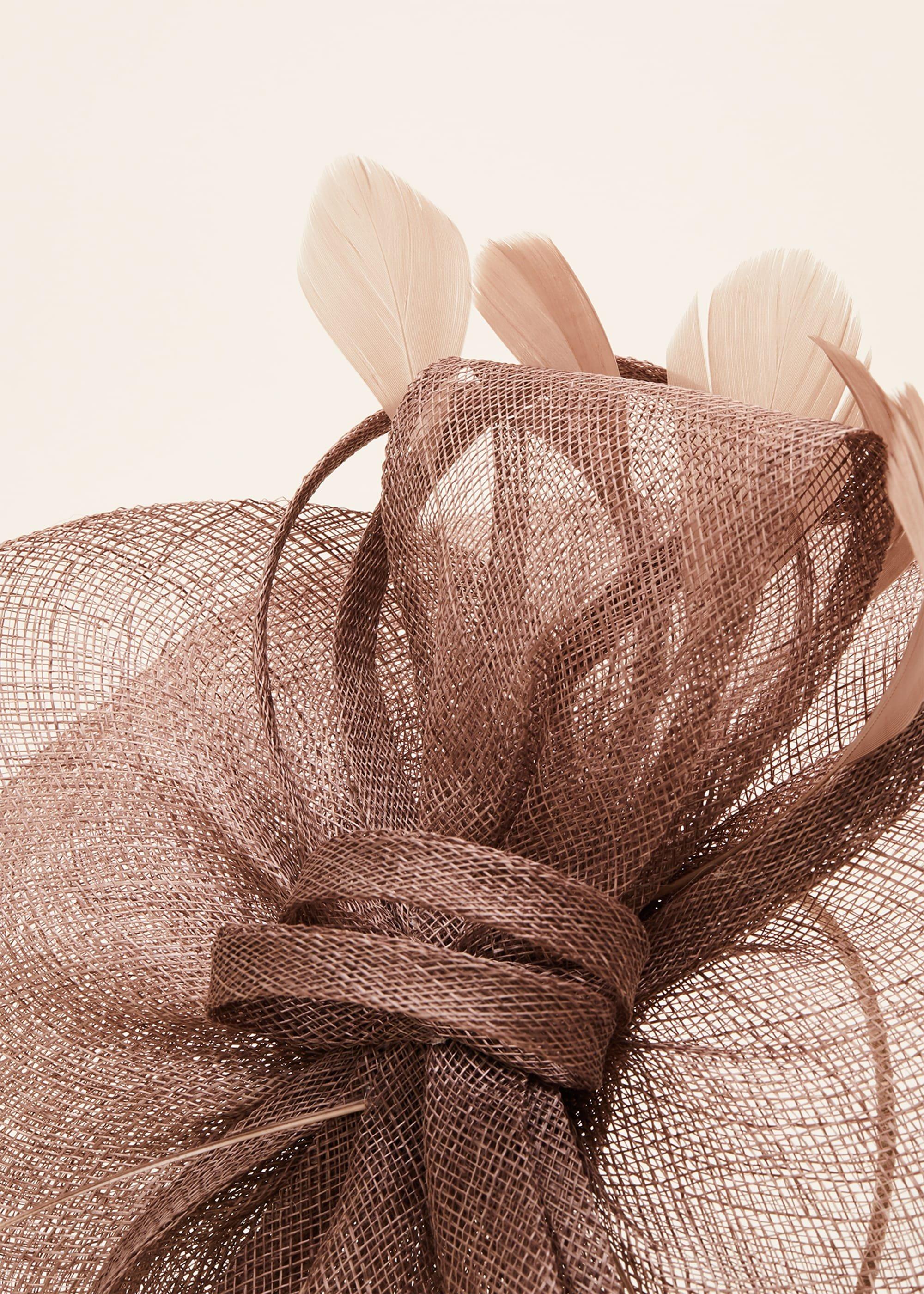 Gulia Twist Fascinator