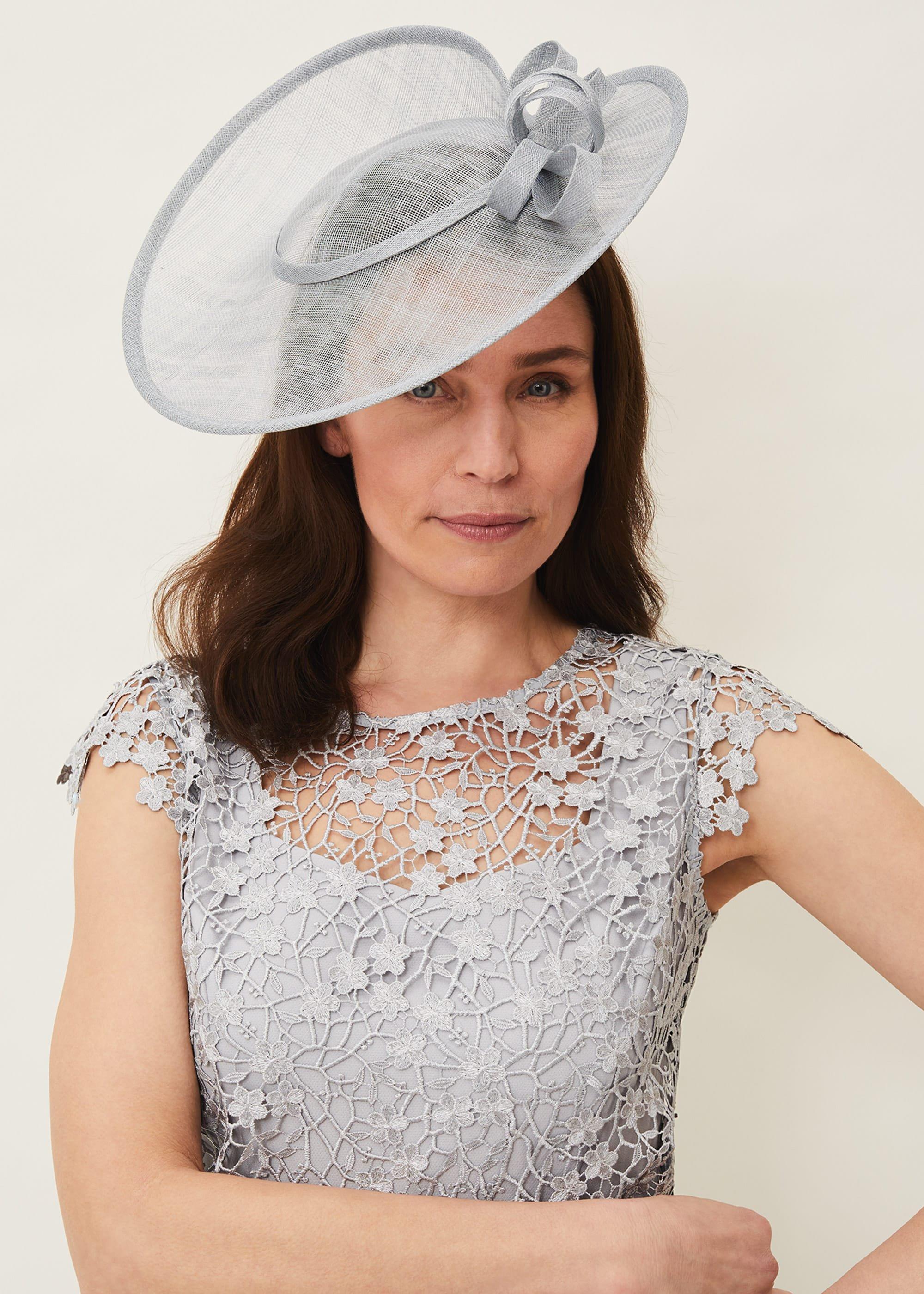 Muna Twist Disc Fascinator