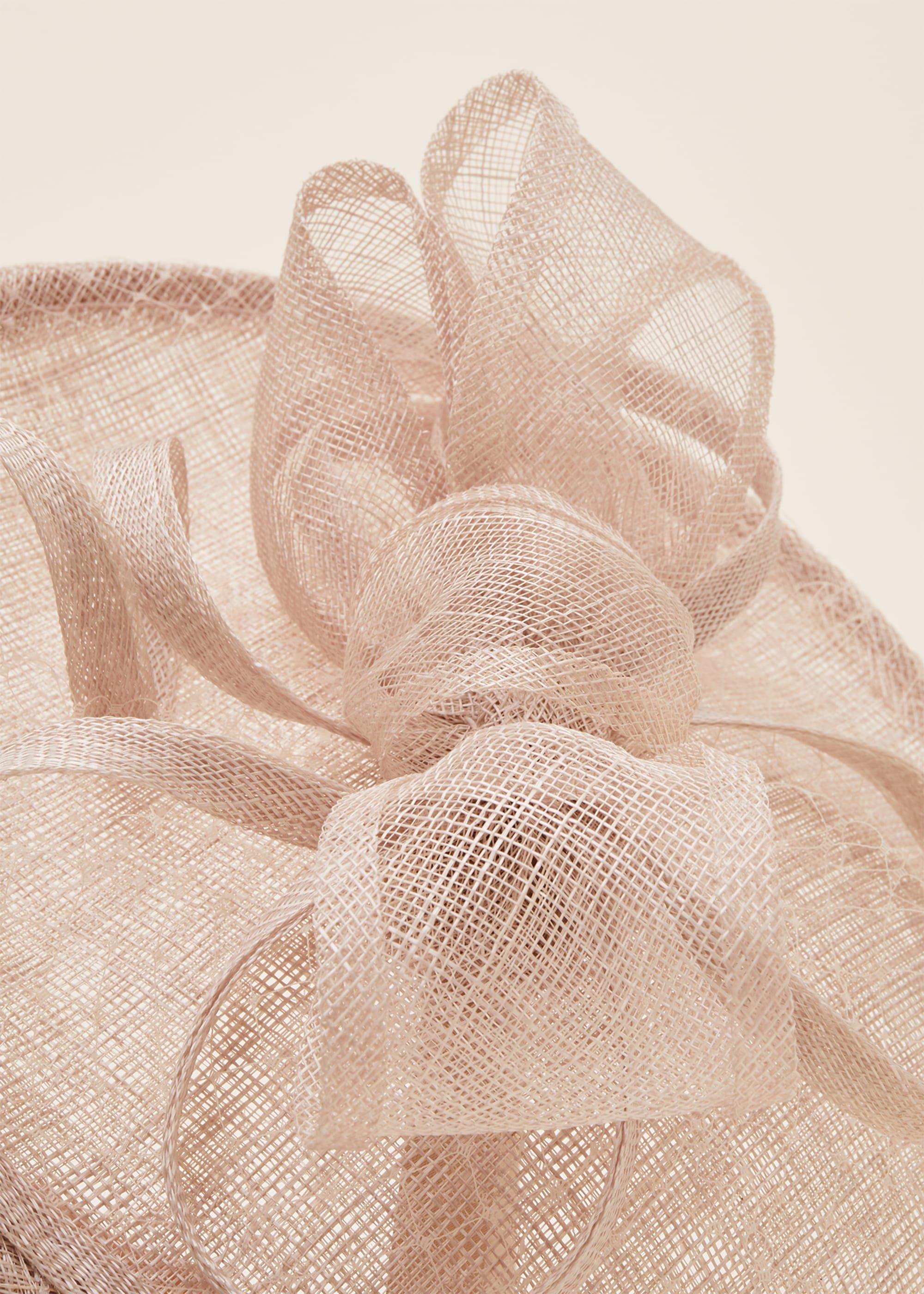 Rihana Bow Disc Fascinator