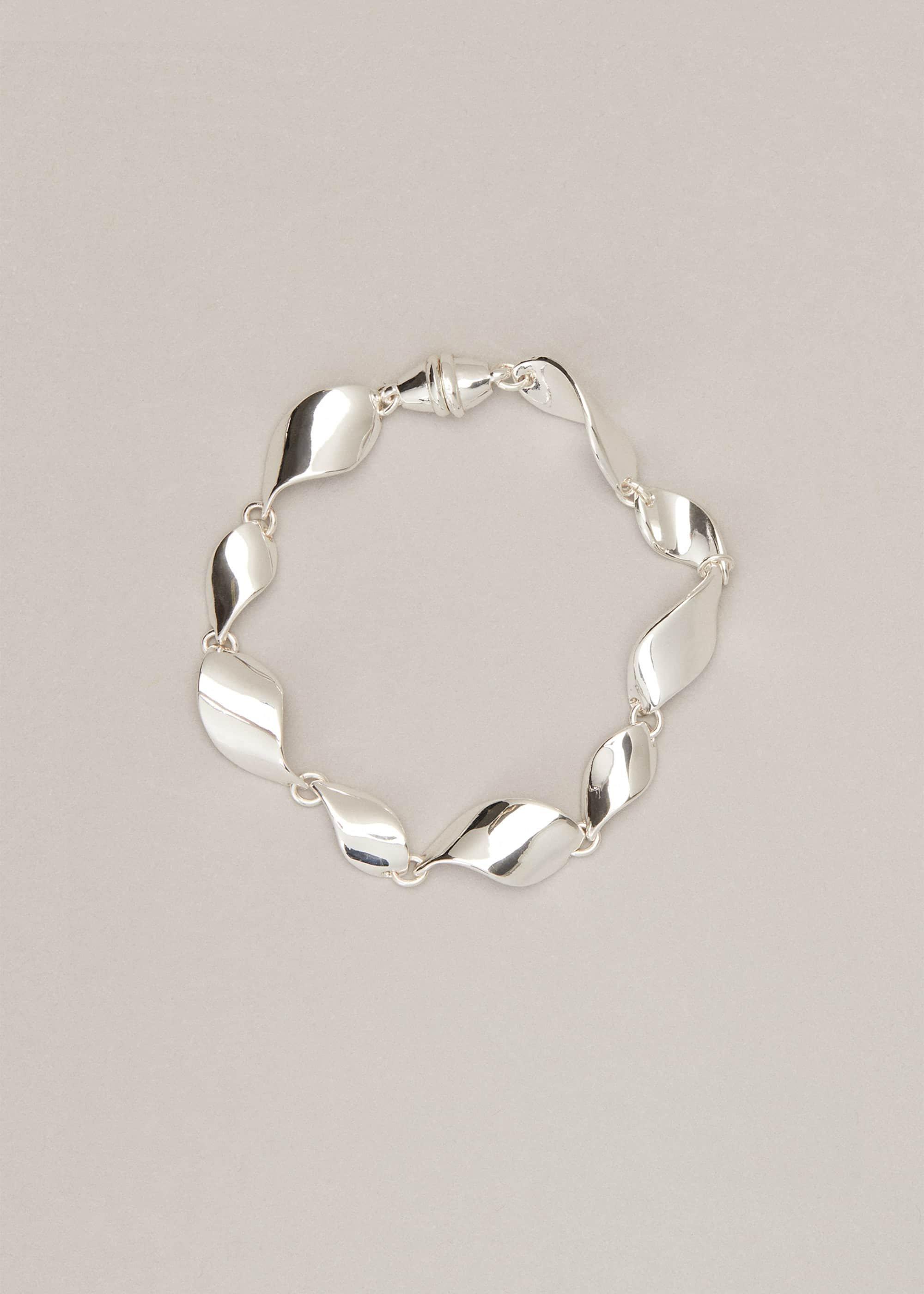 Cam Twisted Leaf Bracelet