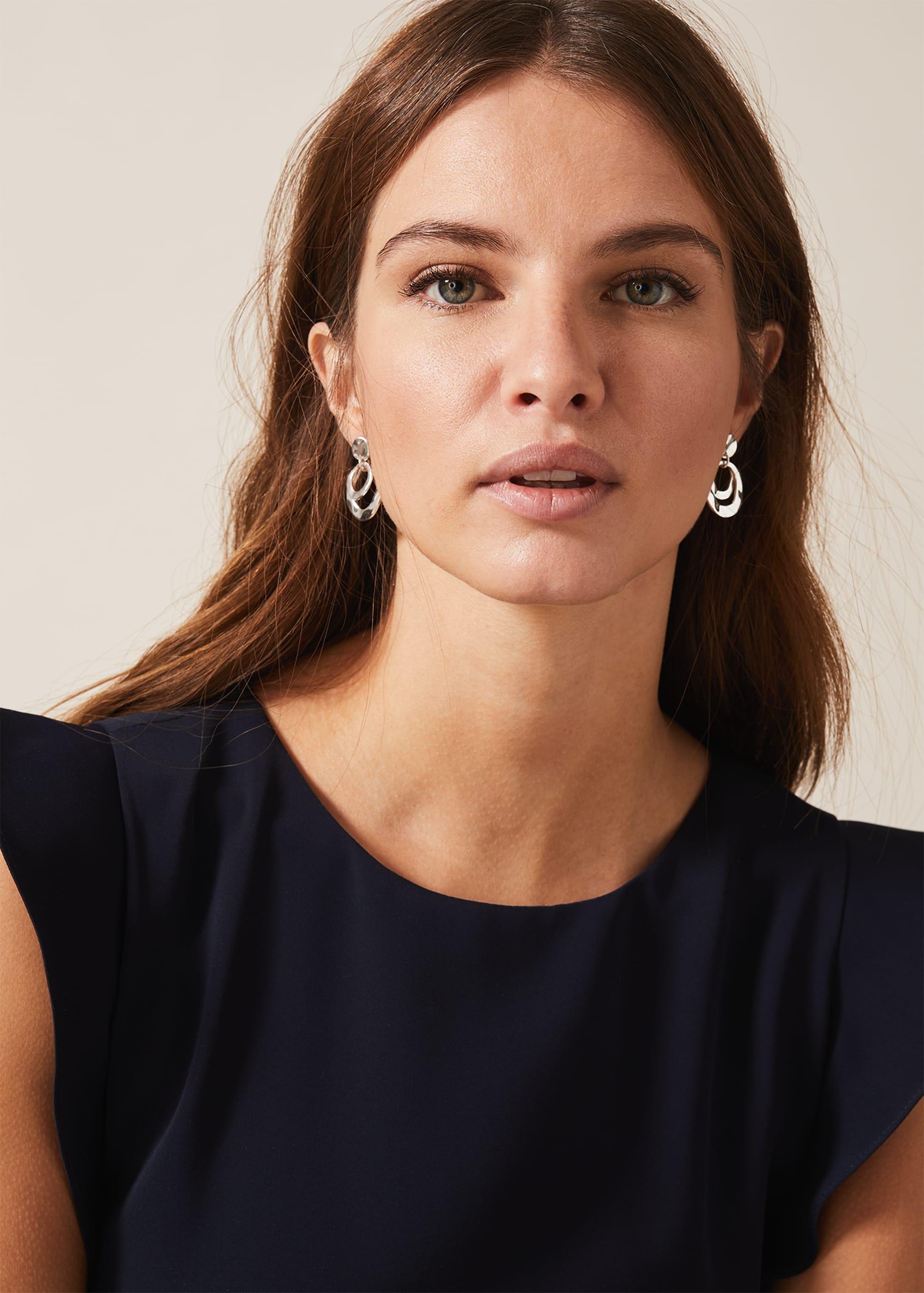 Hilda Link Stud Earrings