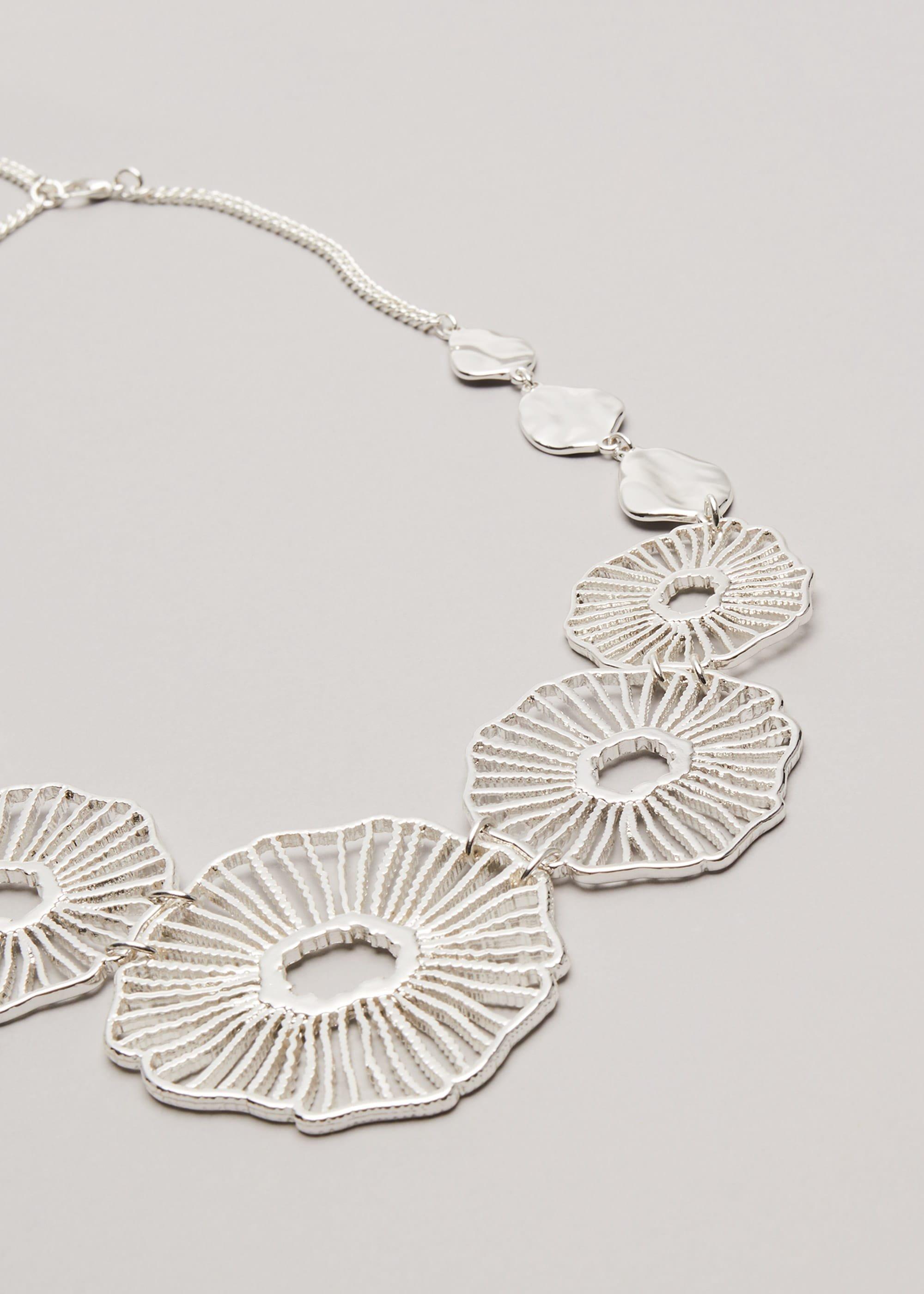Fifi Flower Necklace