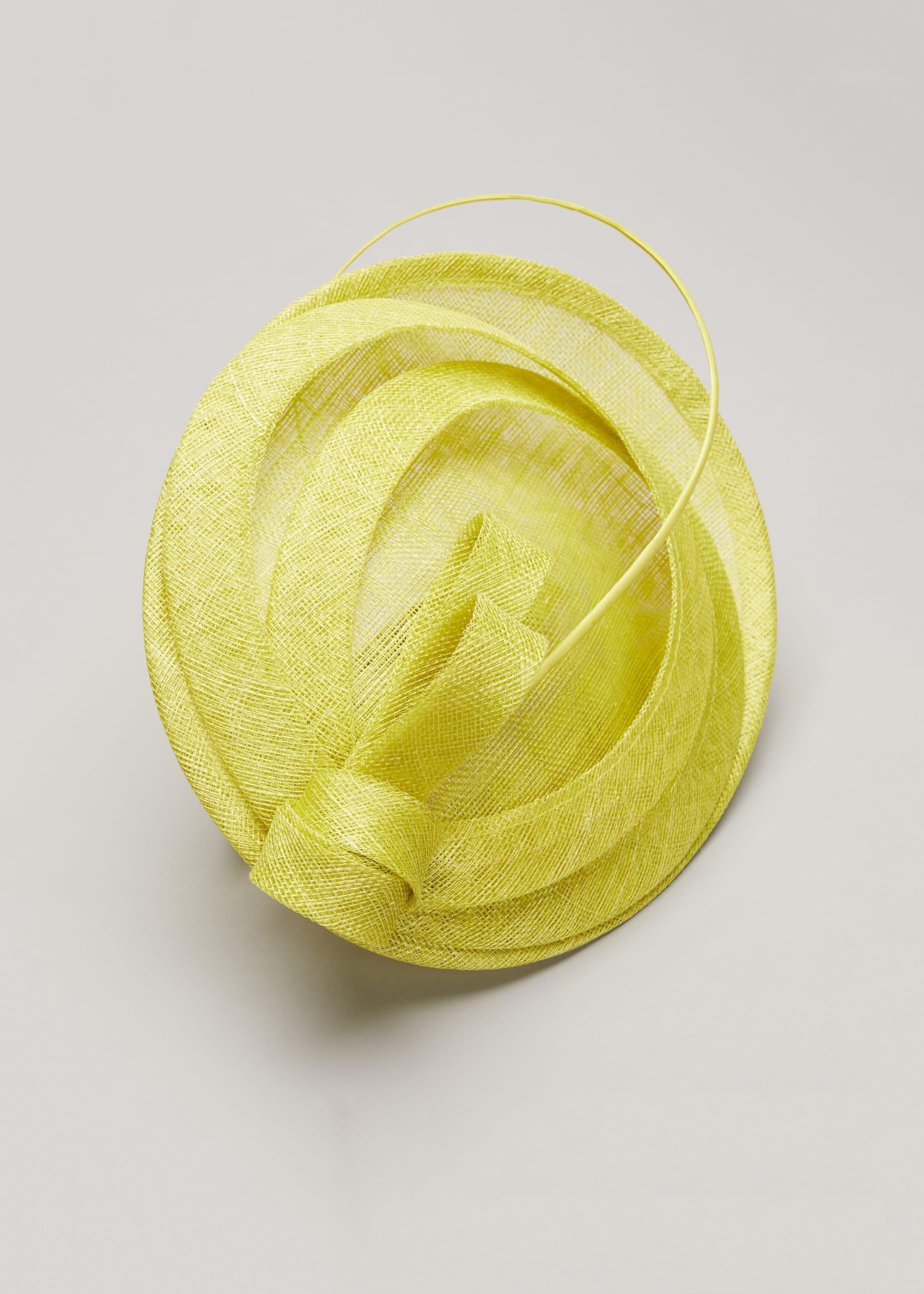 Dolly Small Disc Fascinator