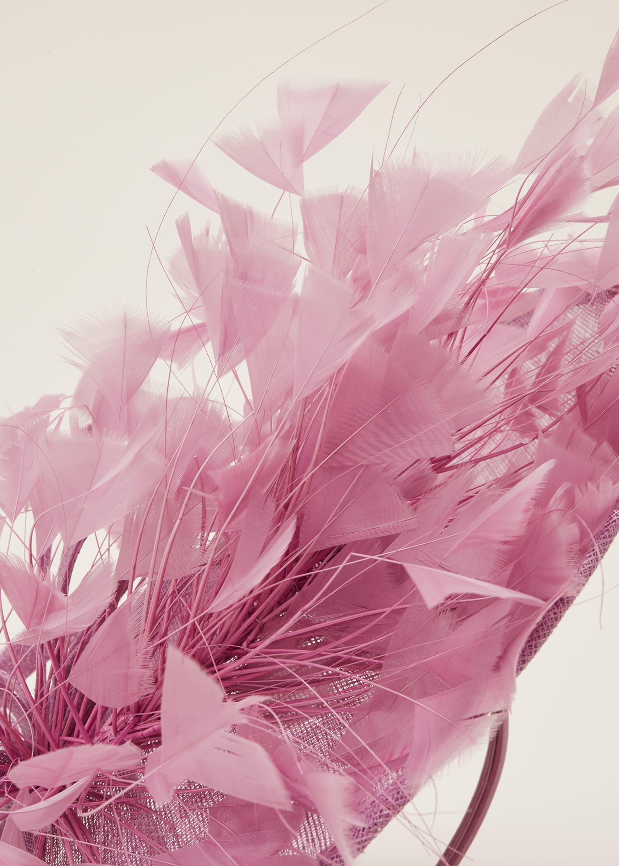 Mikaela Feather Disc