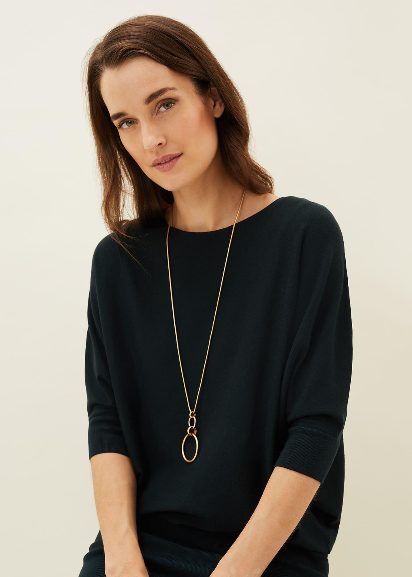 Vallie Matte Gold Hoop Pendant