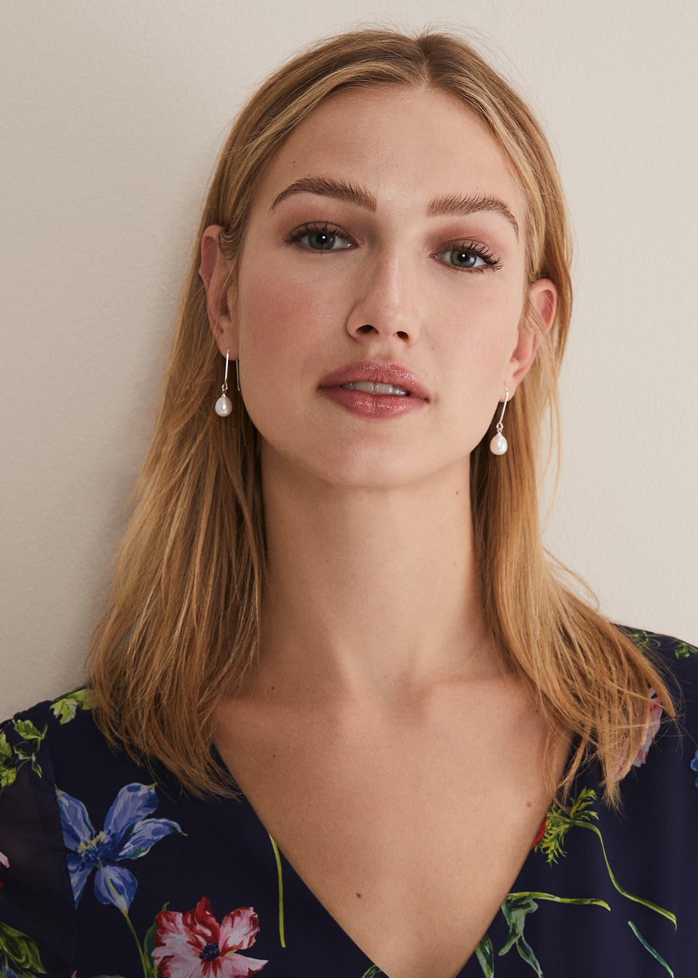 Lilo Silver Plated Pearl Earring