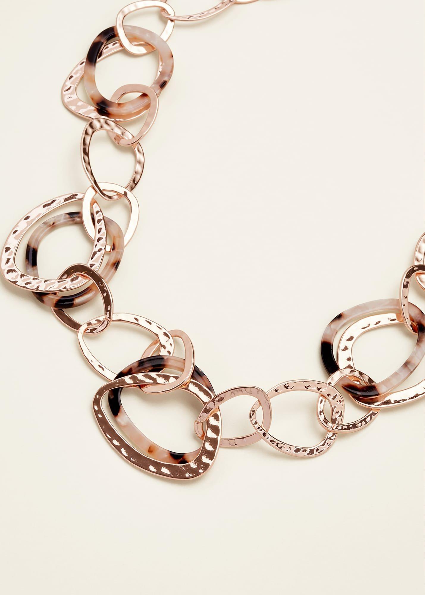 Beau Hammered Hoop Necklace