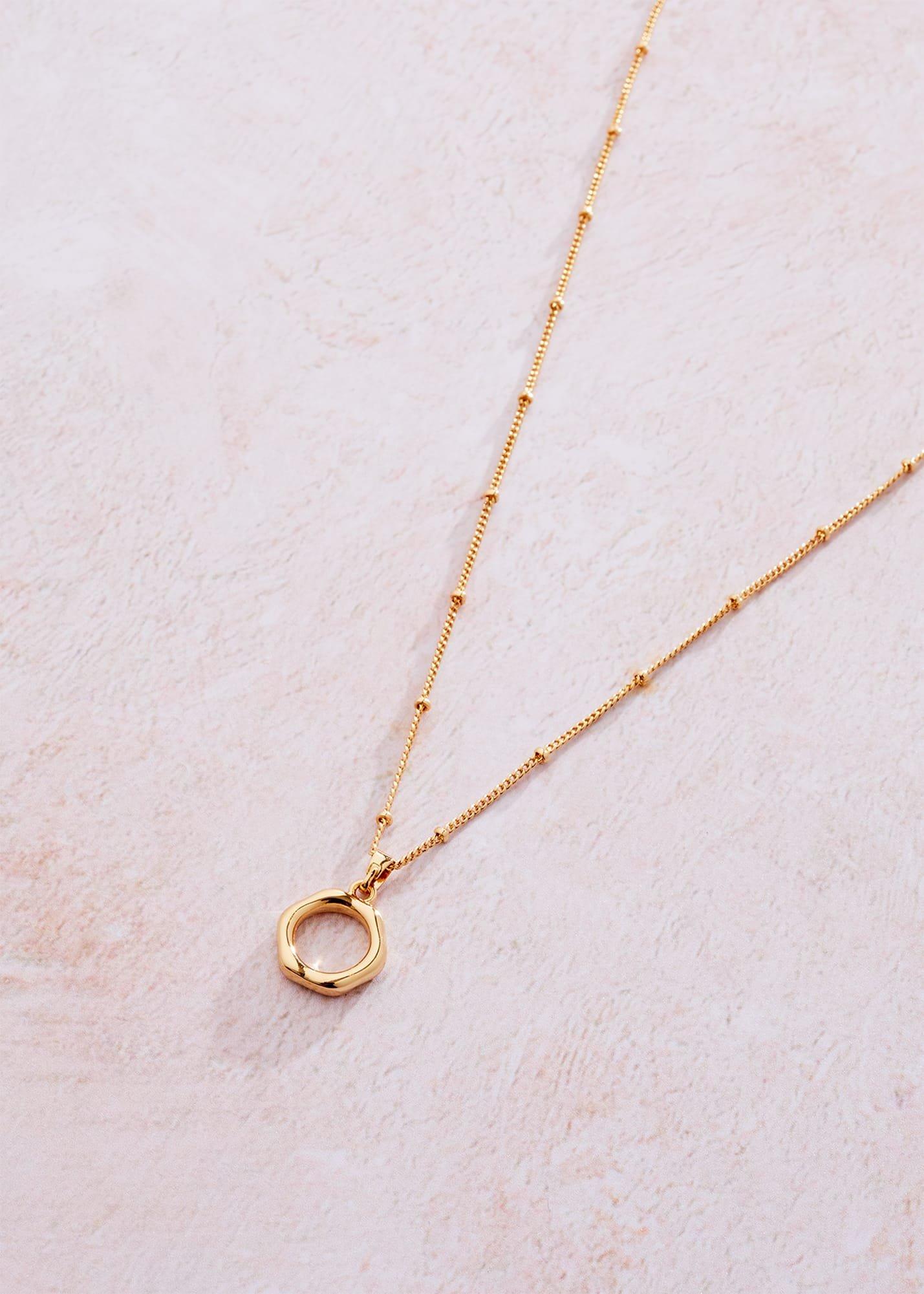 Irregular Circle Short Necklace