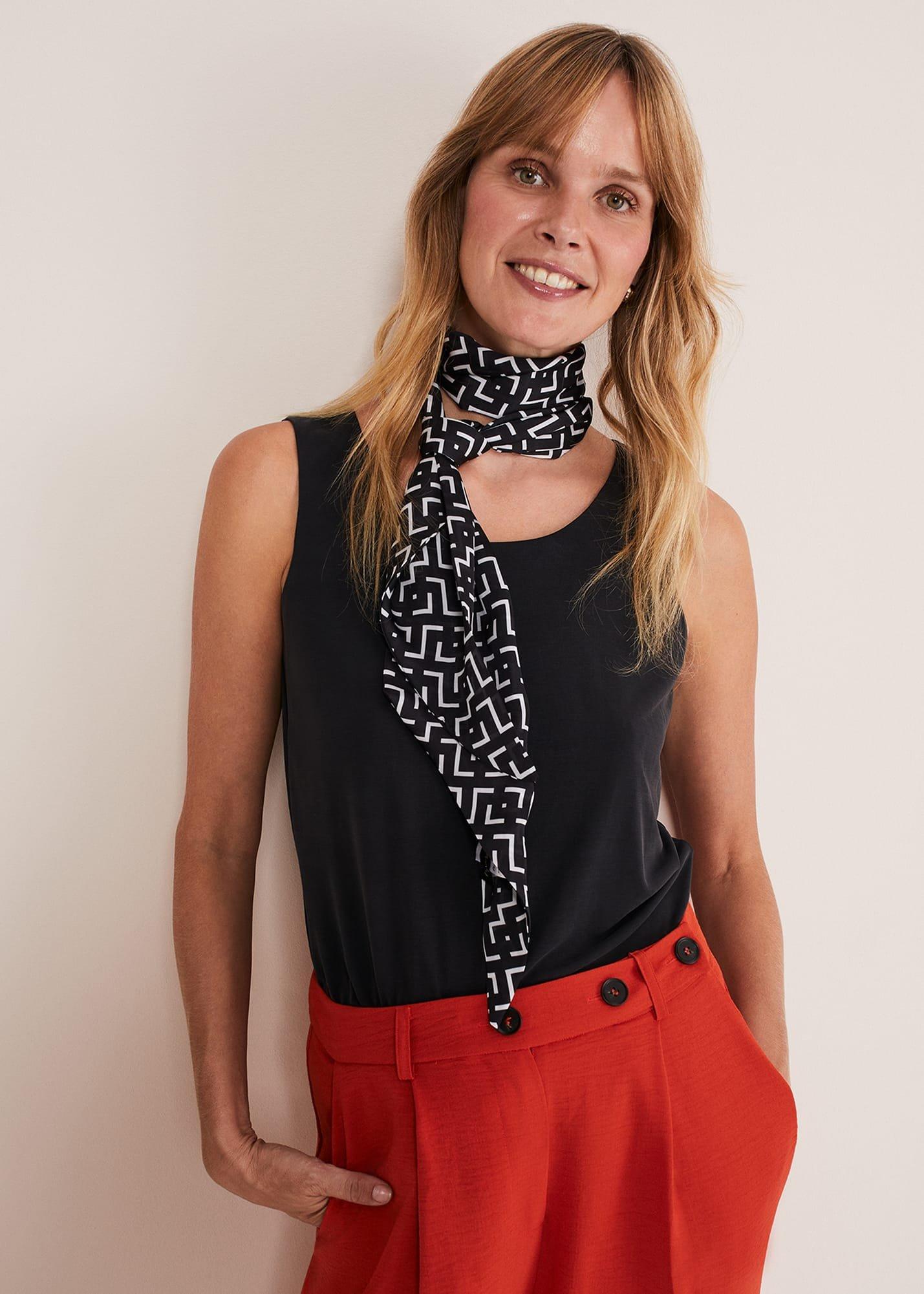Mono Geo Lightweight Scarf