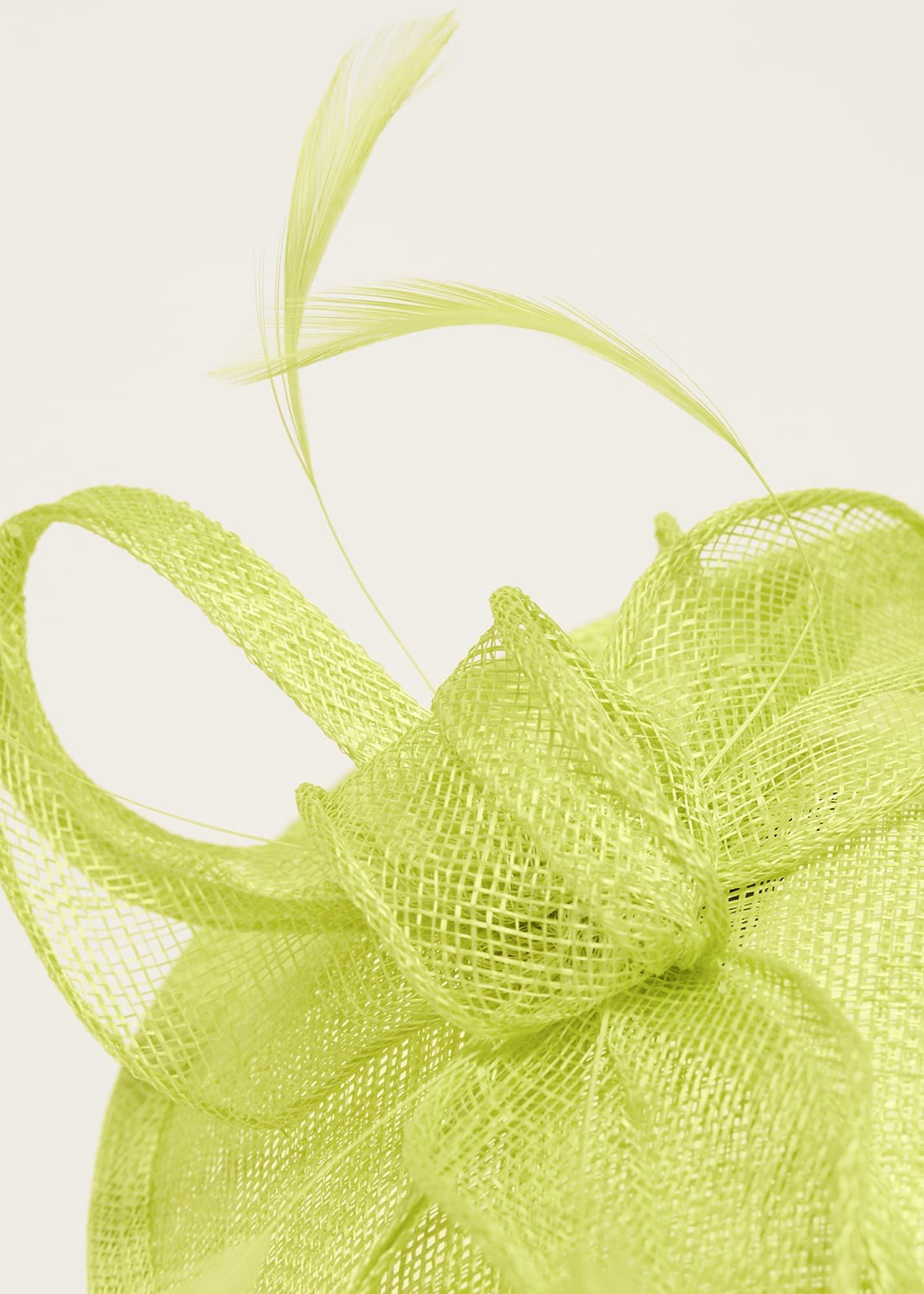 Mini Oval Disc Fascinator