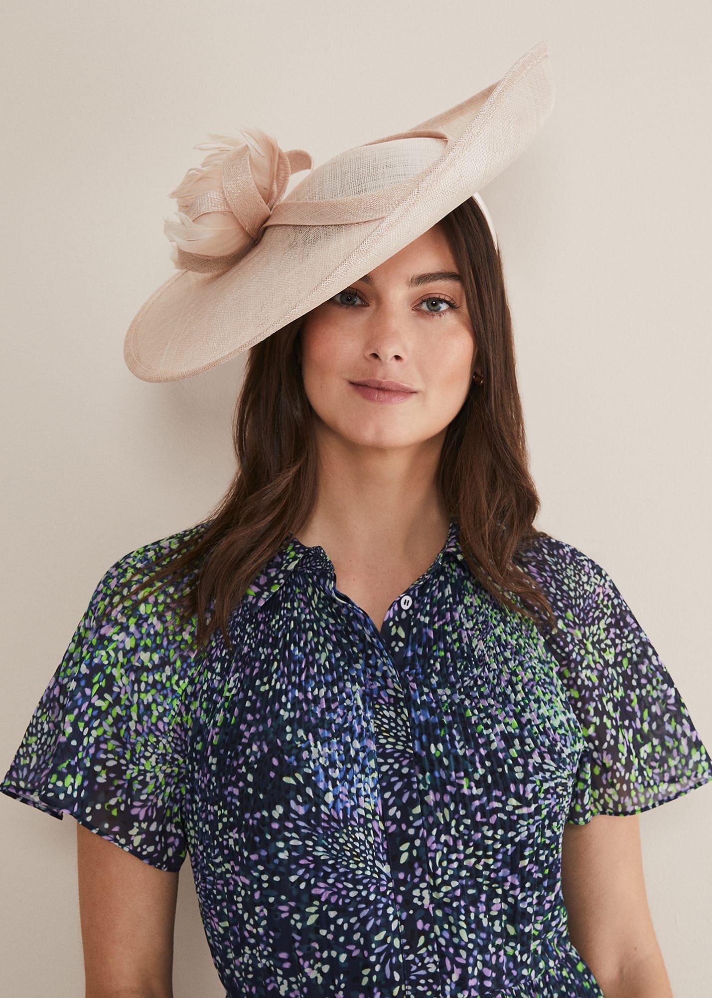 Cream Hat Fascinator