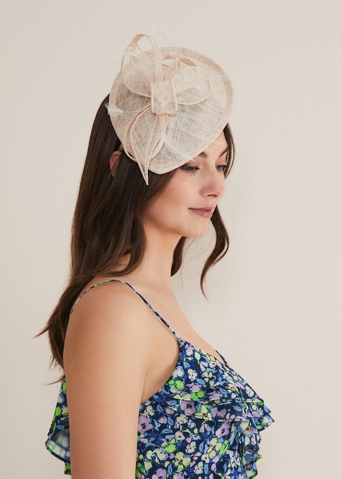 Mini Oval Disc Fascinator