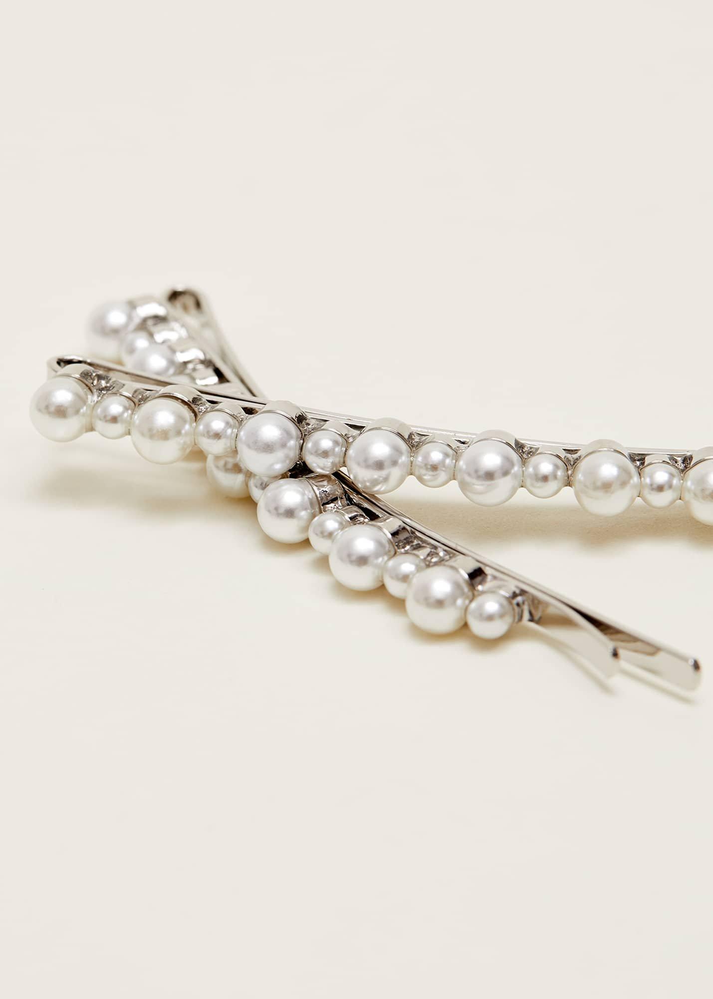 Pearl Hair Slides