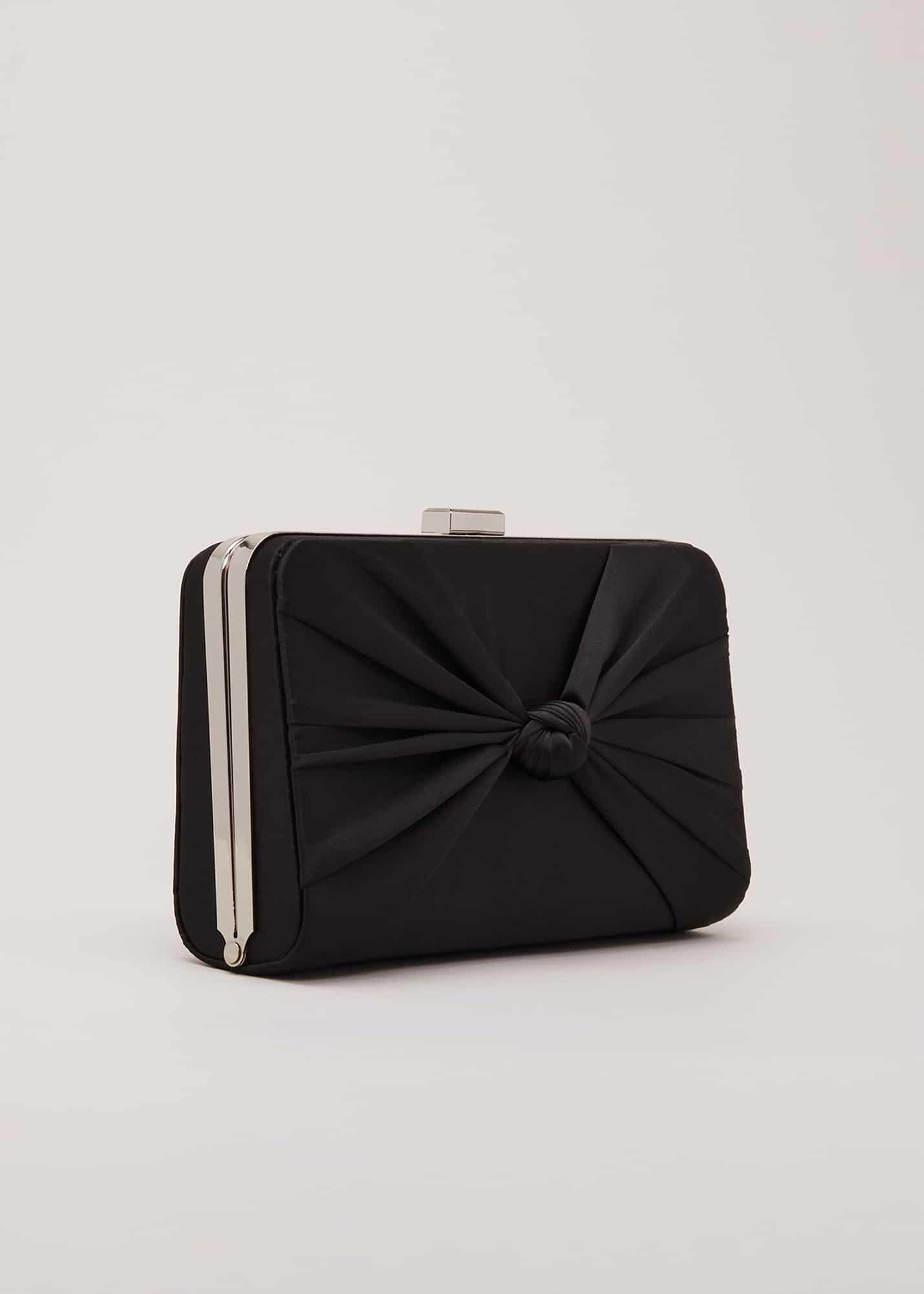 Clutch-Tasche aus schwarzem Satin