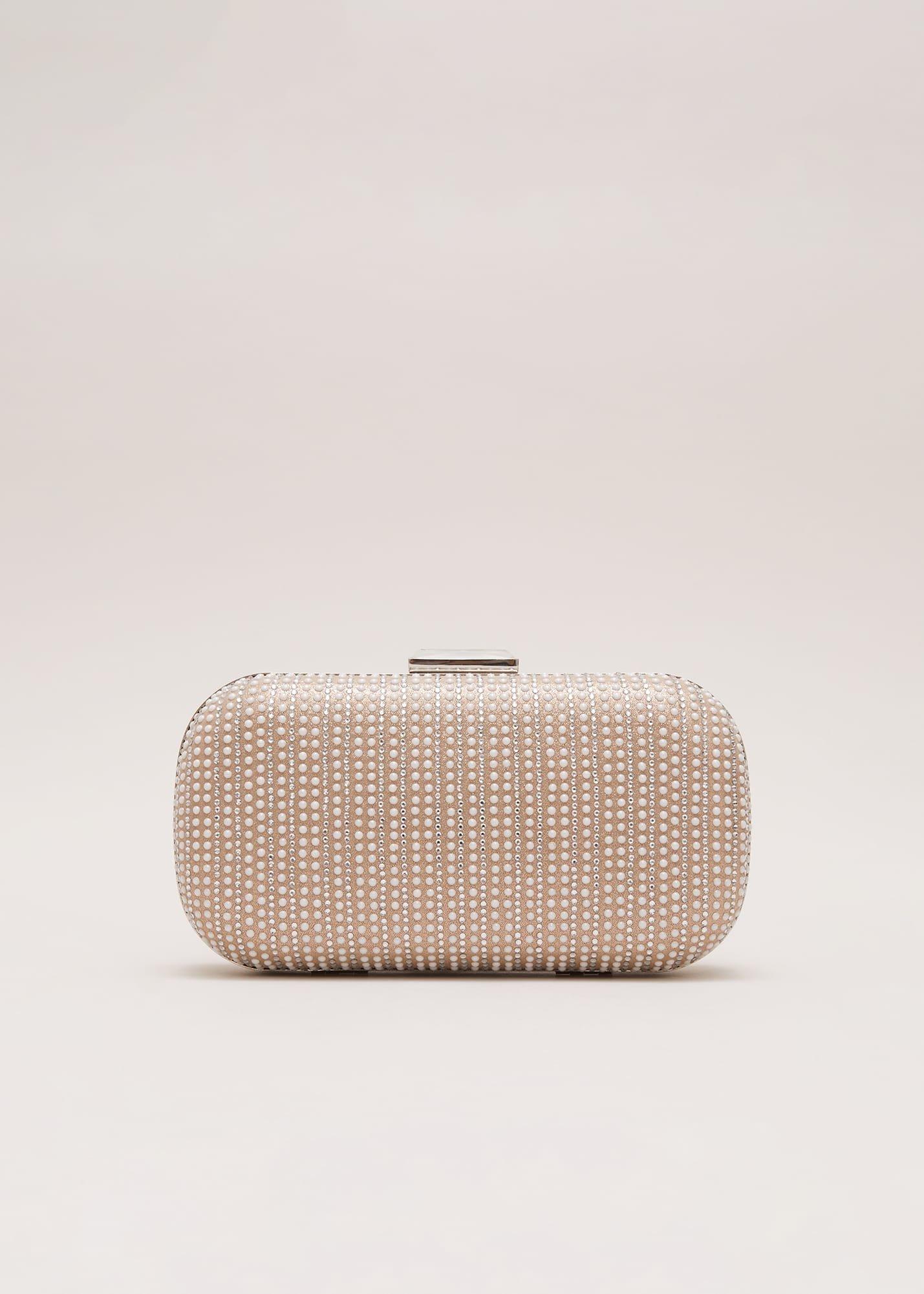 Kastige Clutch mit Perlenverzierung