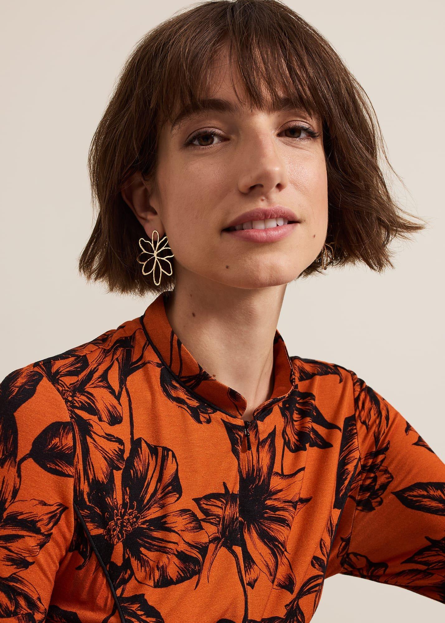 Gold Open Flower Stud Earrings