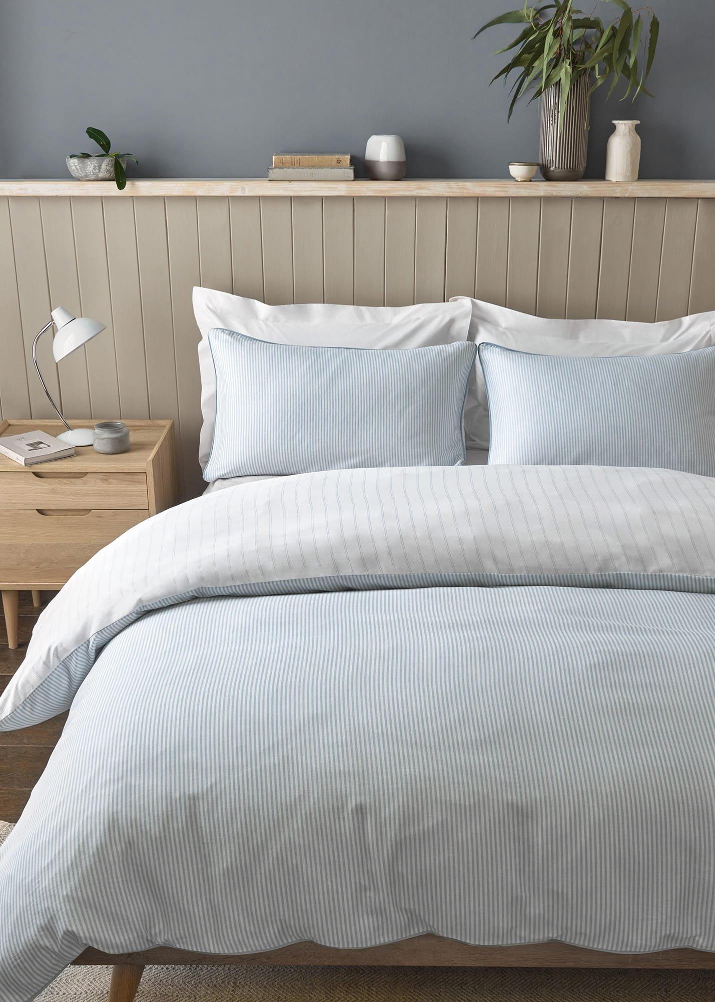 Grecia Stripe Bedding