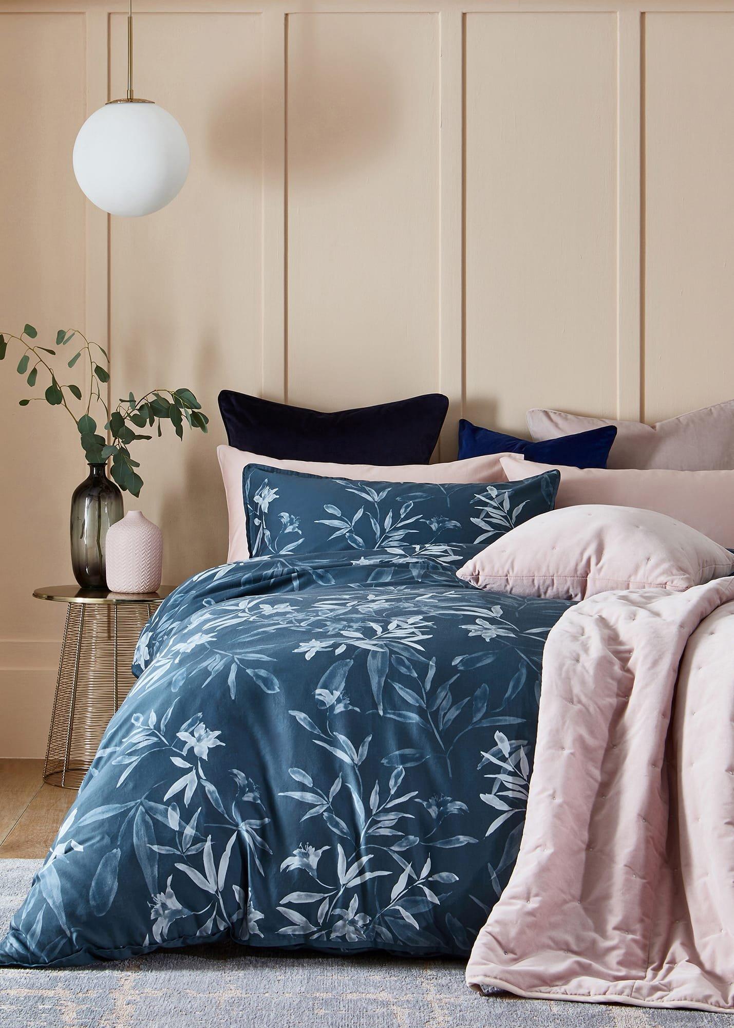 Velvet Pin Spot Bedspread