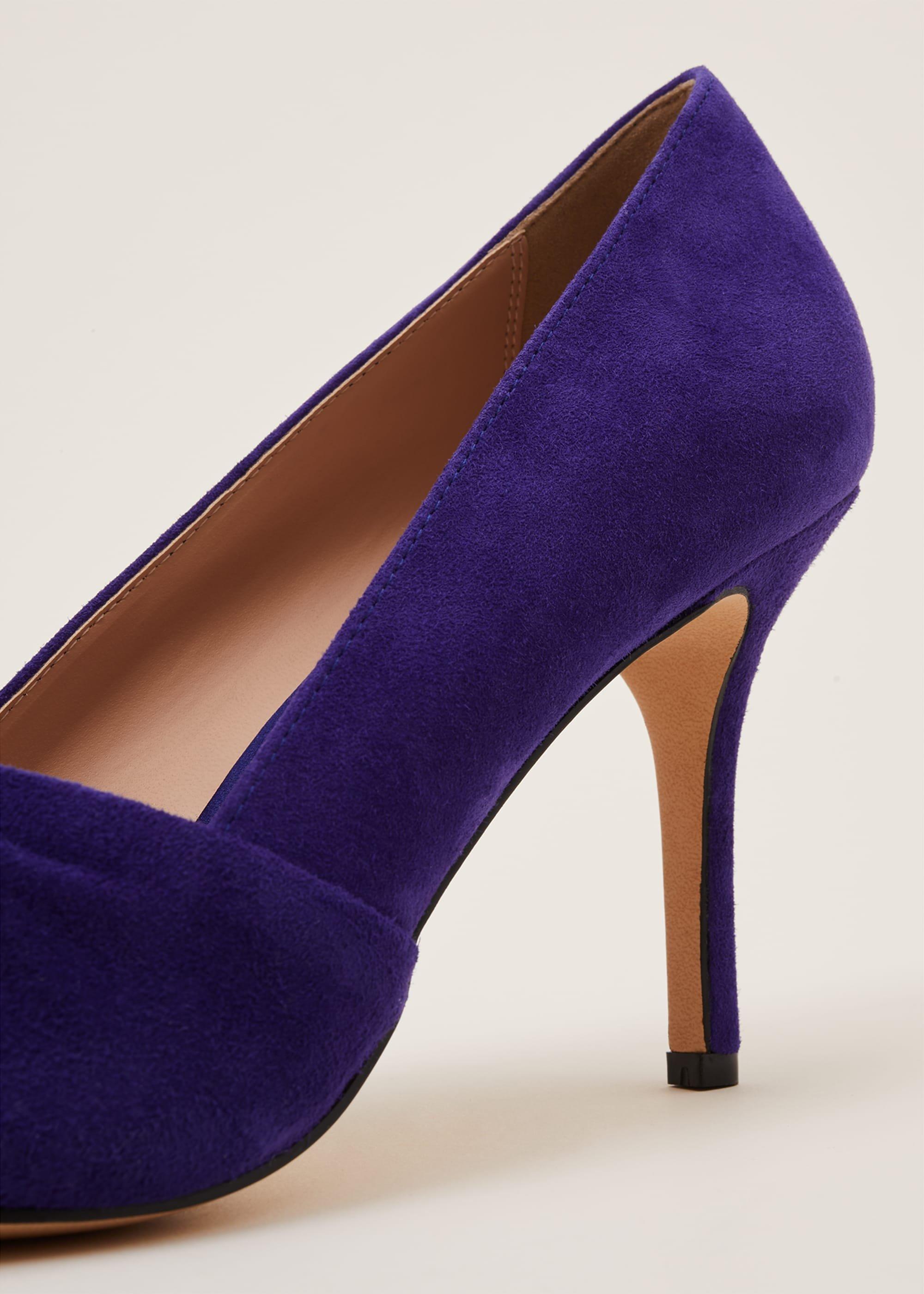 Sonja Knot Front Peep Toe Shoe