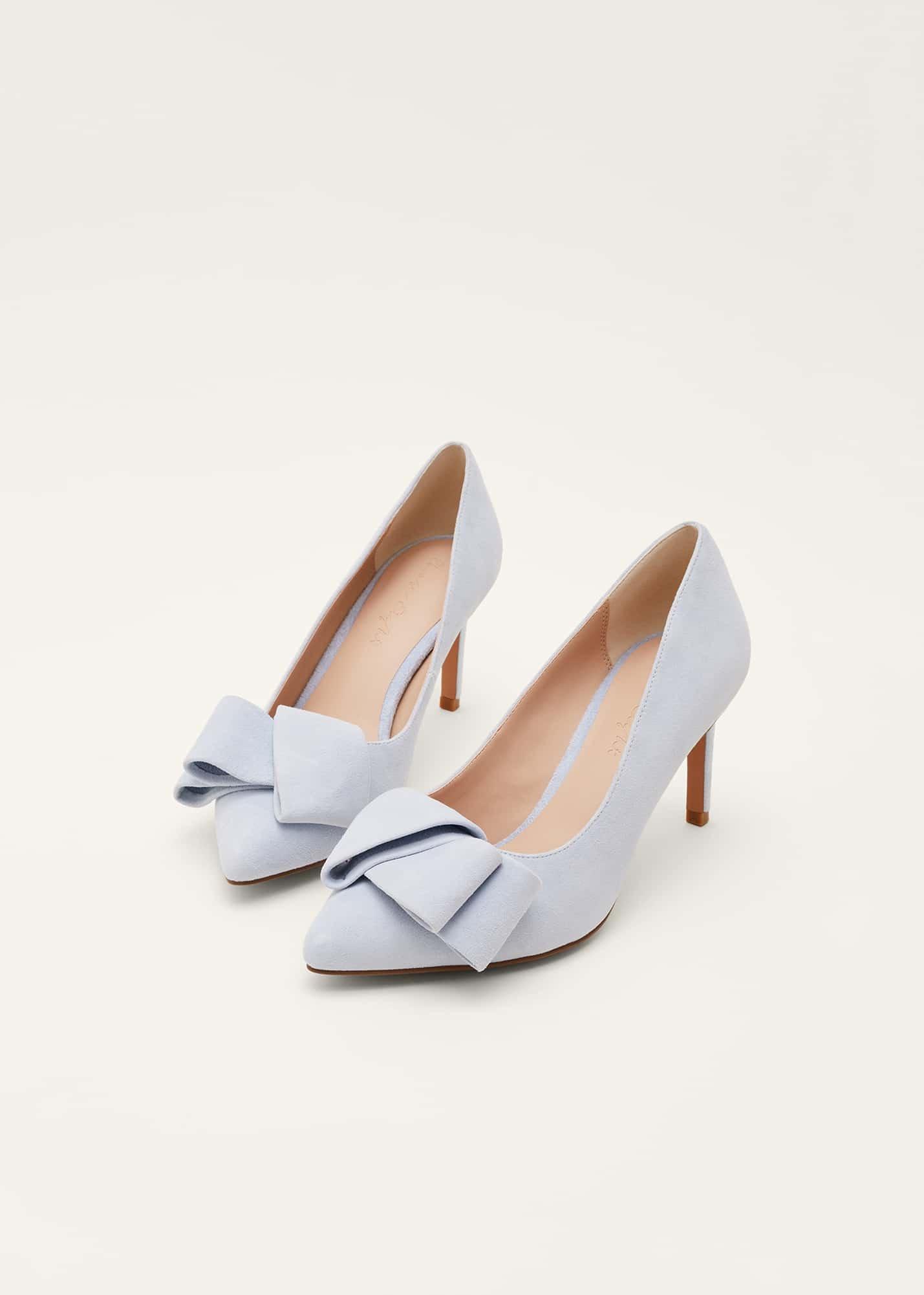 Bow Front Court Shoe