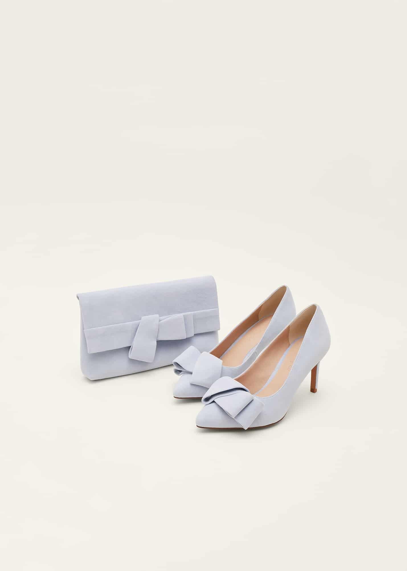 Bow Front Court Shoe