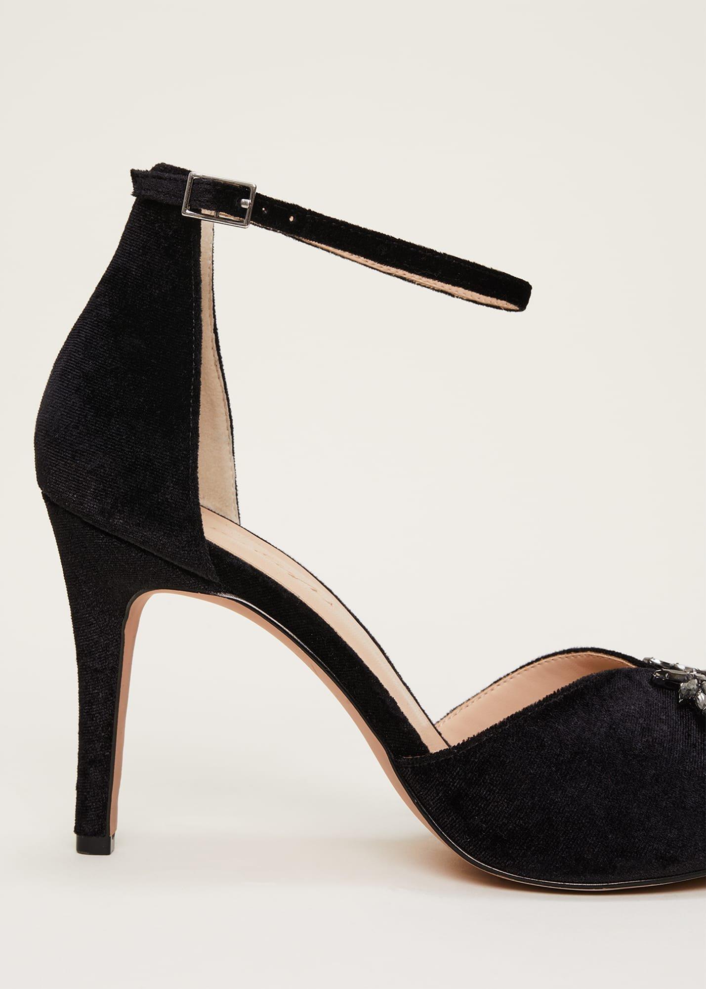 Jewel Front Velvet Sandal