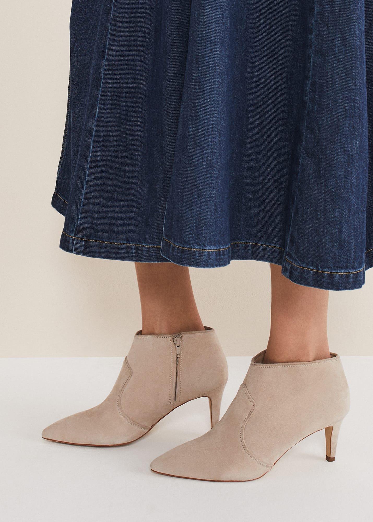 Panelled Shoe Boots